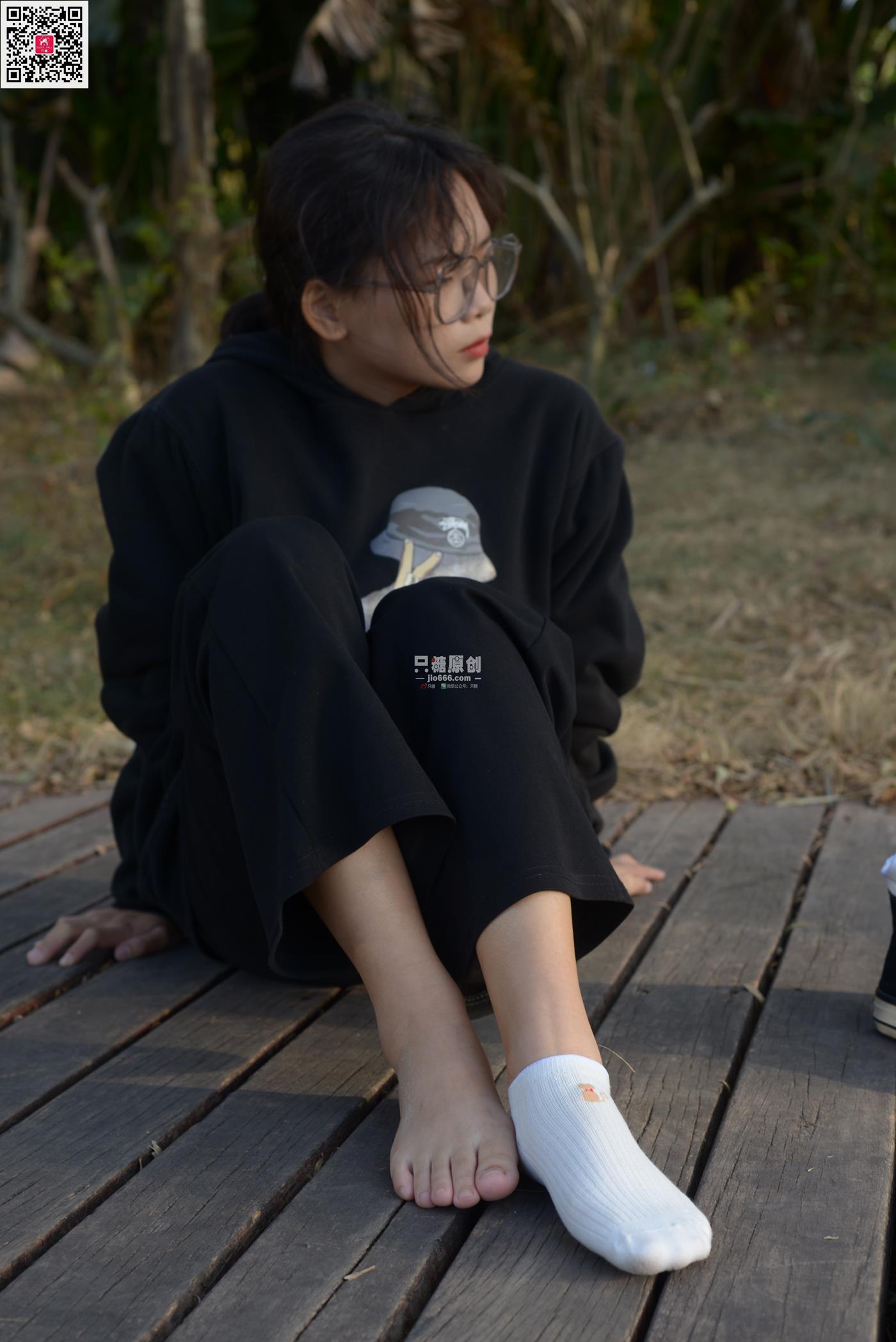 图片[127]-[只糖原创]NO.574 露露 陪落叶看了一次黄昏[150P] – 速更版-美库