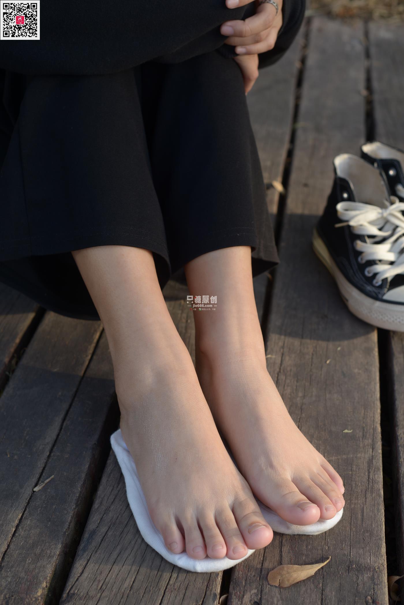 图片[128]-[只糖原创]NO.574 露露 陪落叶看了一次黄昏[150P] – 速更版-美库