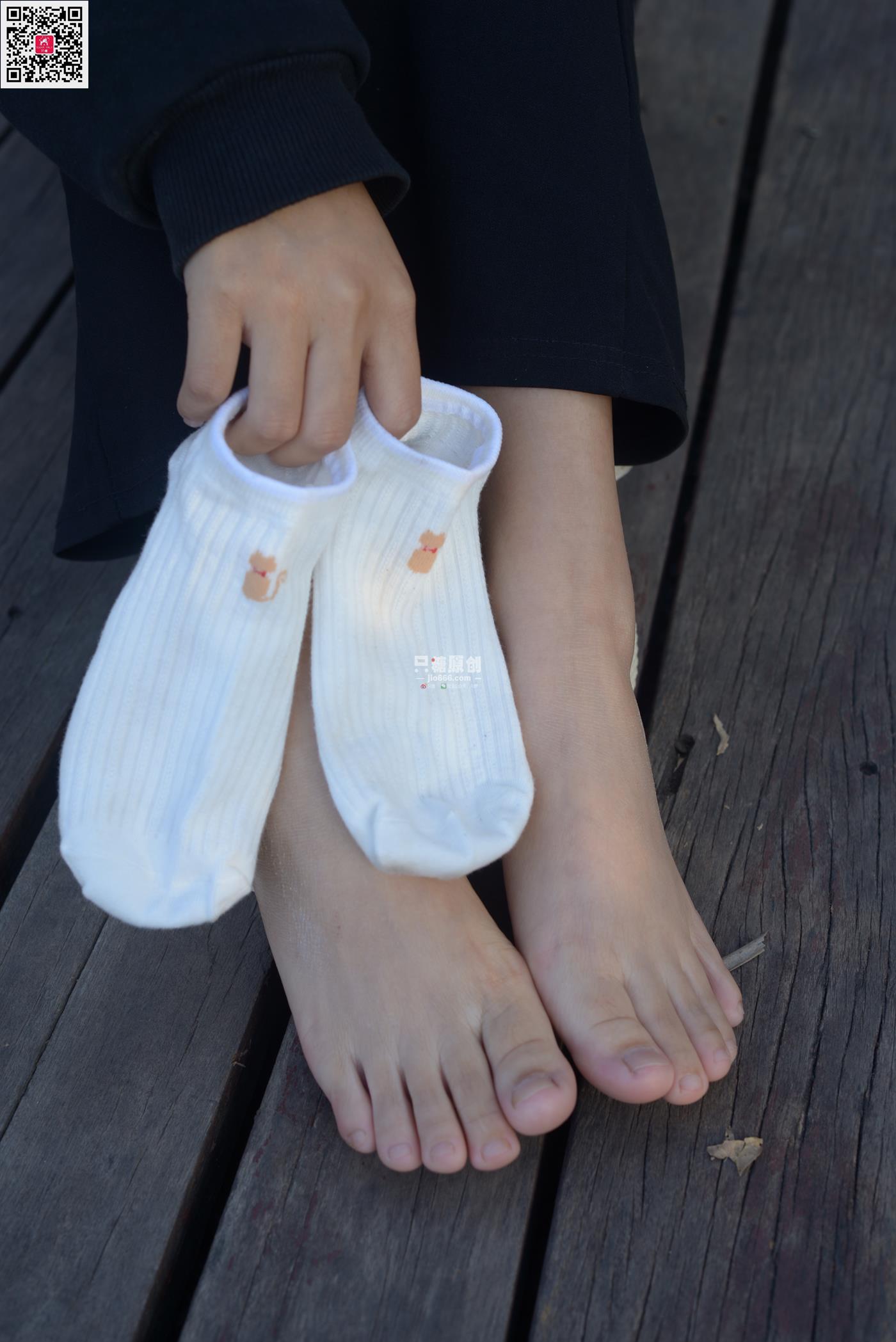 图片[147]-[只糖原创]NO.574 露露 陪落叶看了一次黄昏[150P] – 速更版-美库