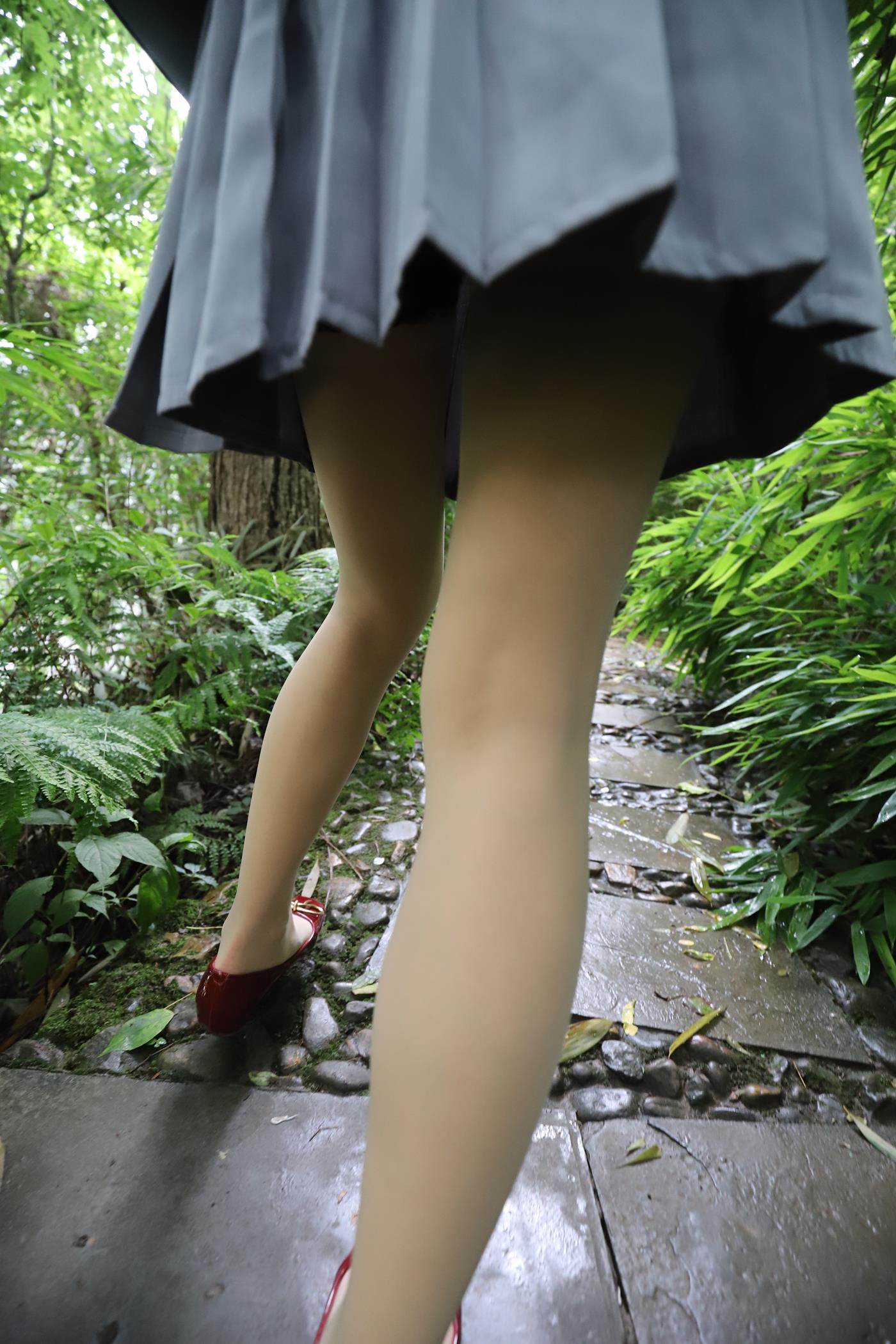 图片[24]-大西瓜爱牙膏-2019 10X活动 模特1（一） 户外JK制服长丝 (2) [83P] – 速更版-美库