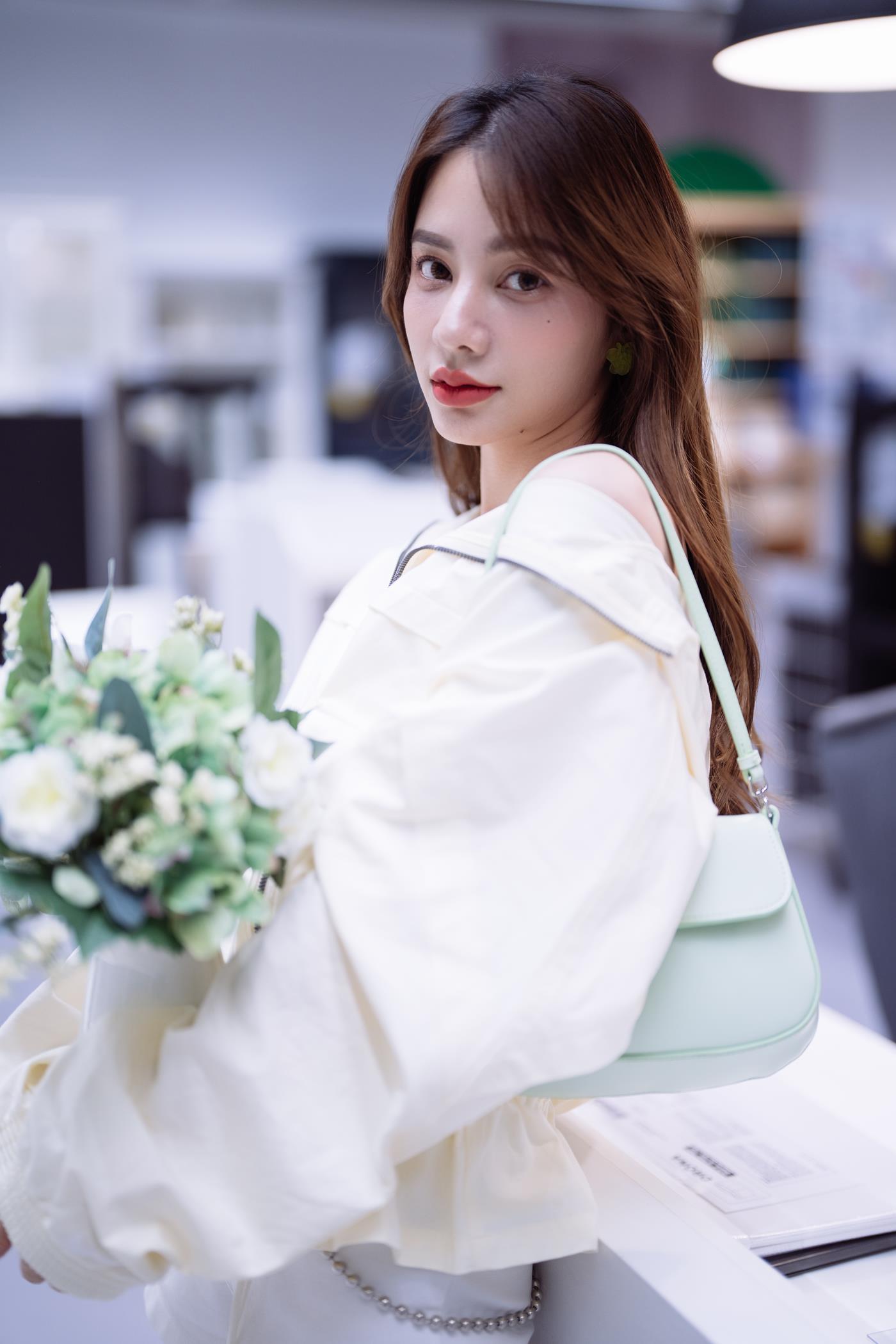 图片[13]-[YITUYU艺图语] 2021.11.10 添置新家 姝雯同学 [49P] – 速更版-美库