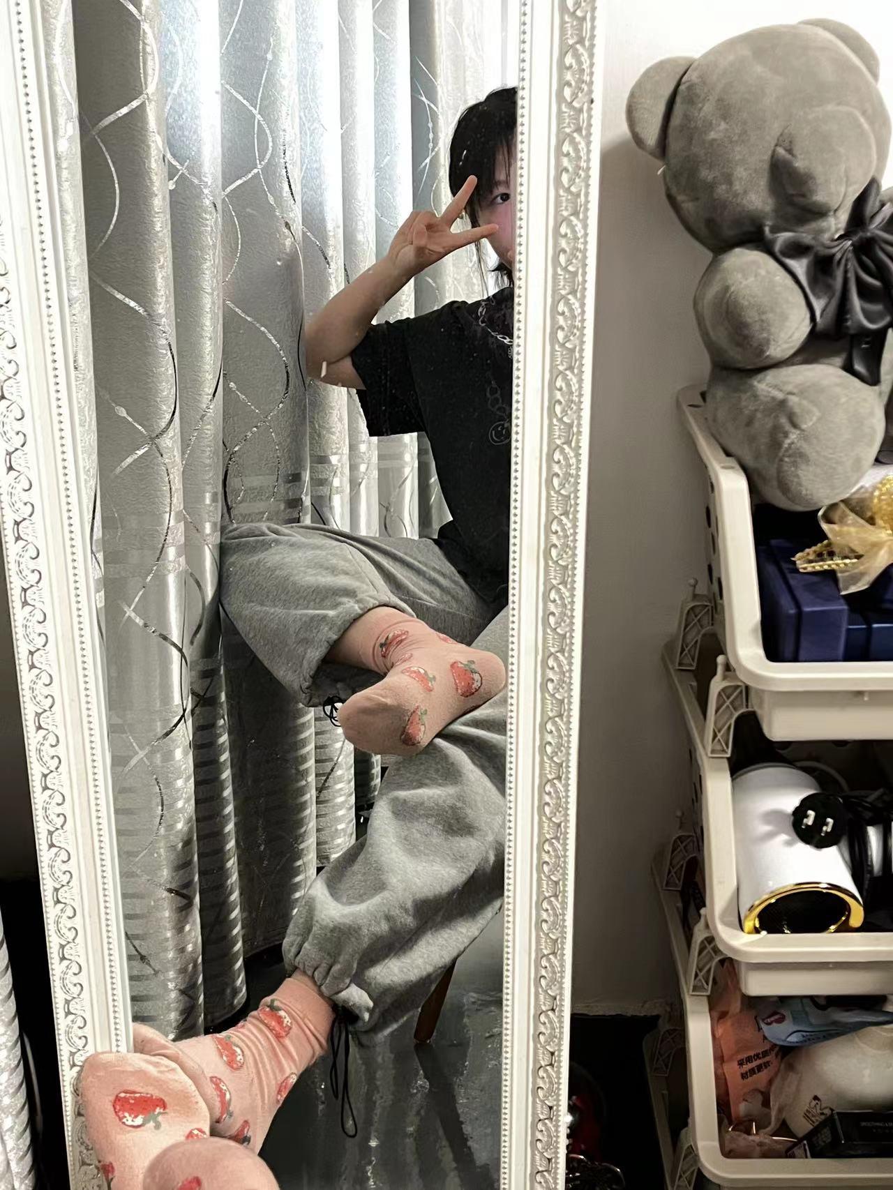 图片[38]-[誉铭传媒]袜足摄影 2022年《6月整合福利》[120P] – 速更版-美库