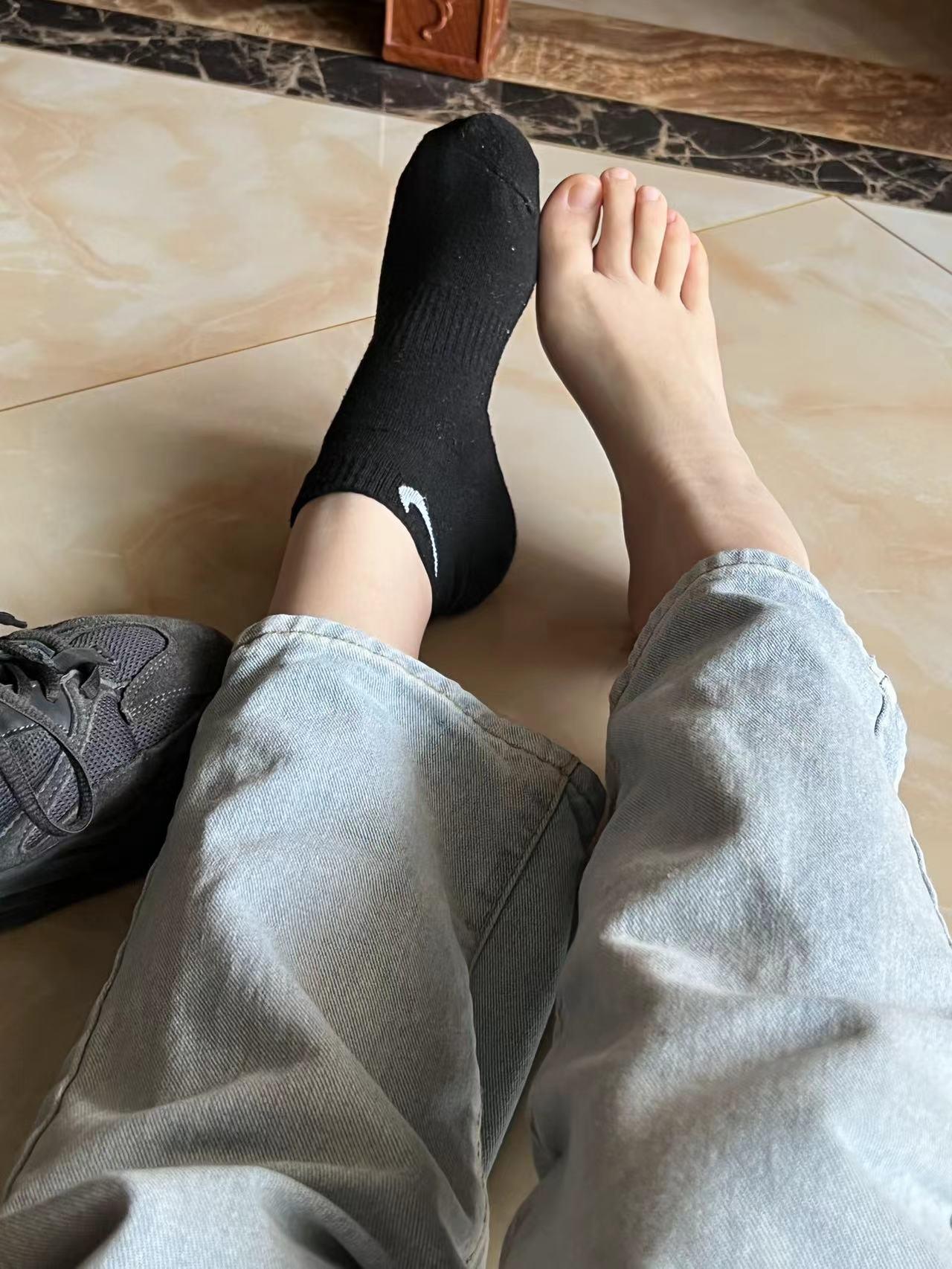 图片[59]-[誉铭传媒]袜足摄影 2022年《6月整合福利》[120P] – 速更版-美库