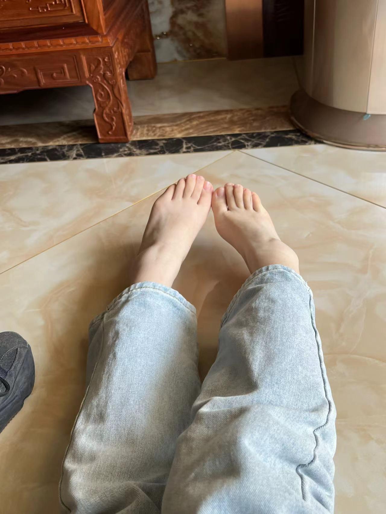 图片[62]-[誉铭传媒]袜足摄影 2022年《6月整合福利》[120P] – 速更版-美库