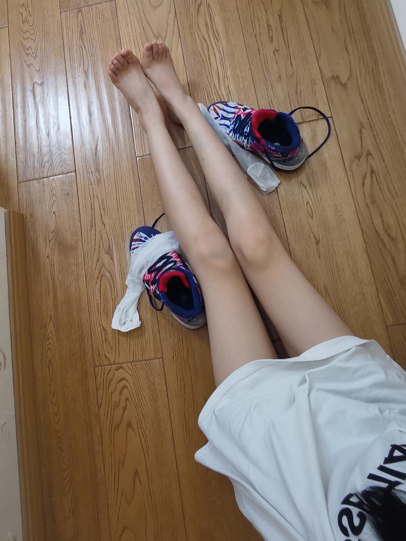 图片[90]-[誉铭传媒]袜足摄影 2022年《6月整合福利》[120P] – 速更版-美库