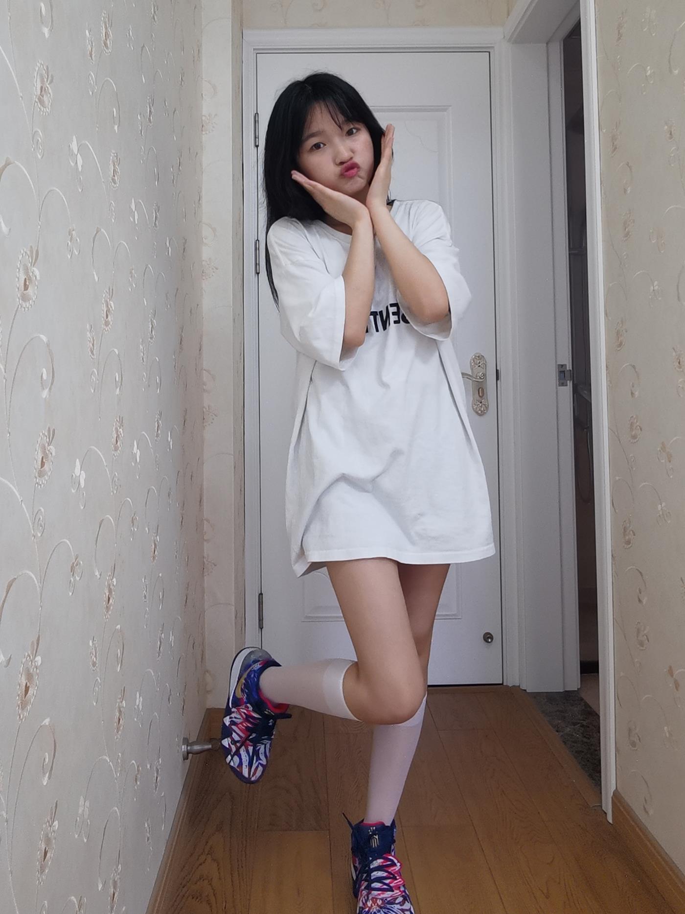 图片[91]-[誉铭传媒]袜足摄影 2022年《6月整合福利》[120P] – 速更版-美库