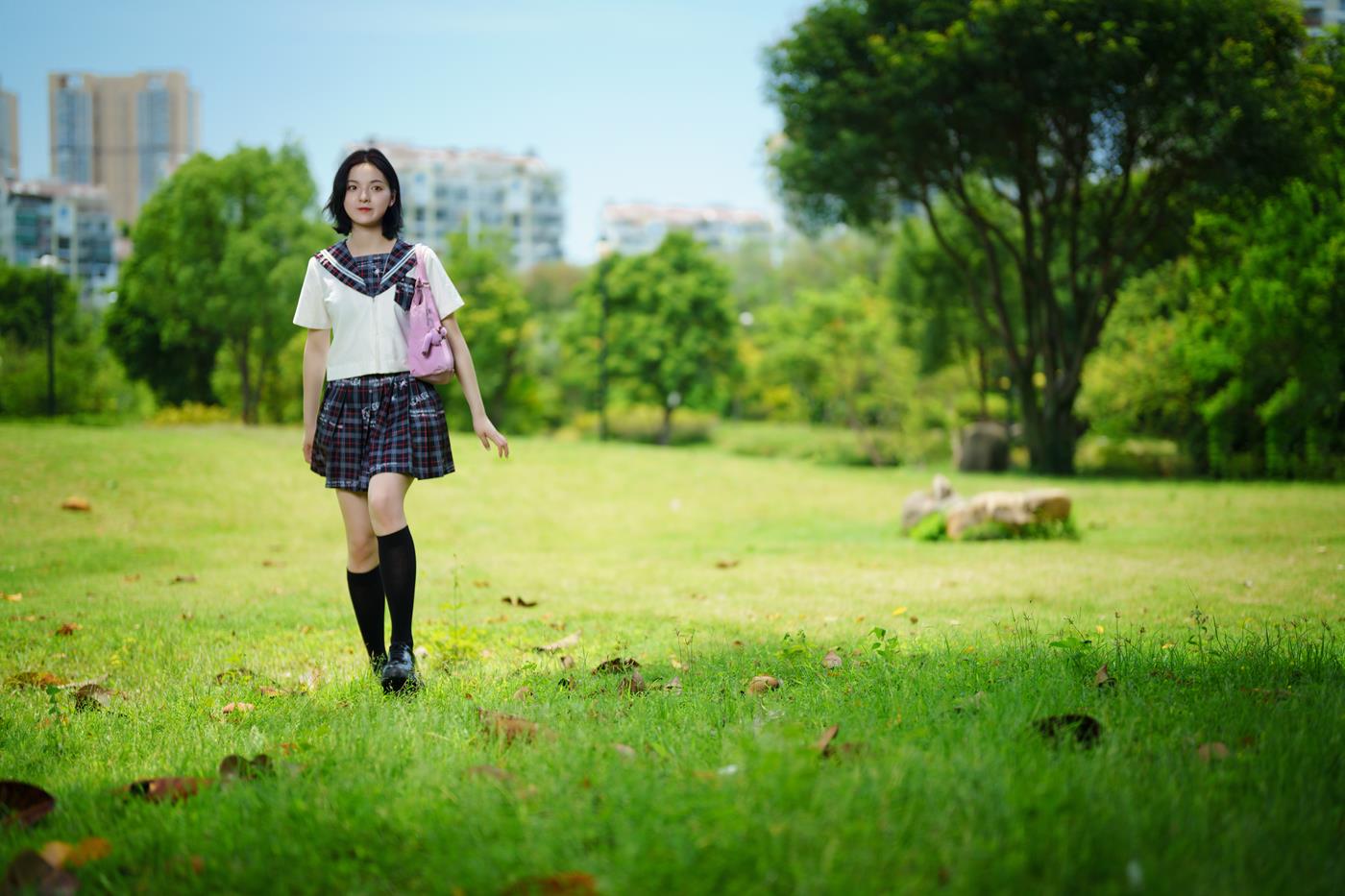 图片[38]-[YITUYU艺图语] 2021.11.12 花田里的JK少女 dudu [51P] – 速更版-美库