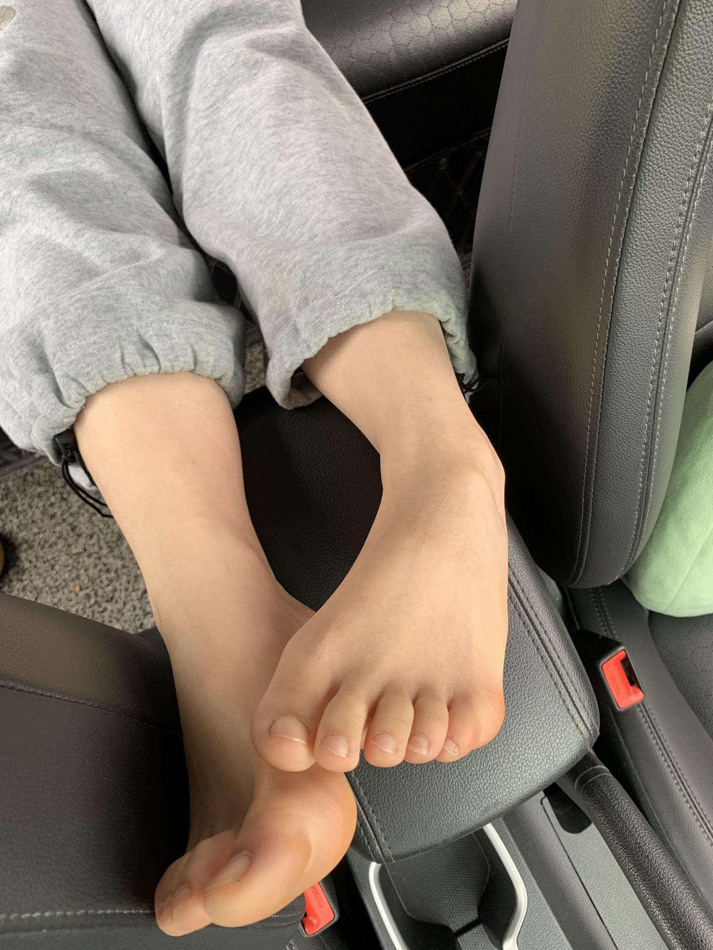 图片[27]-[誉铭传媒]袜足摄影 2022年《6月整合福利》二[130P] – 速更版-美库