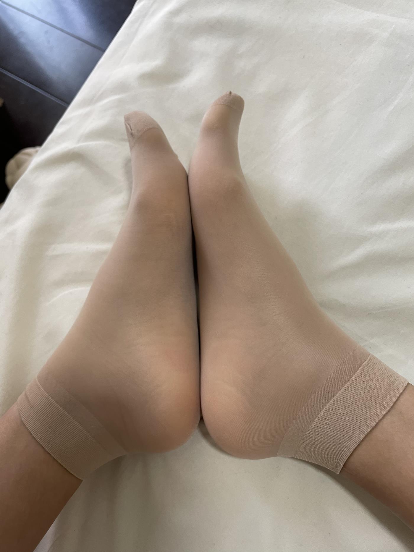 图片[32]-[誉铭传媒]袜足摄影 2022年《6月整合福利》二[130P] – 速更版-美库