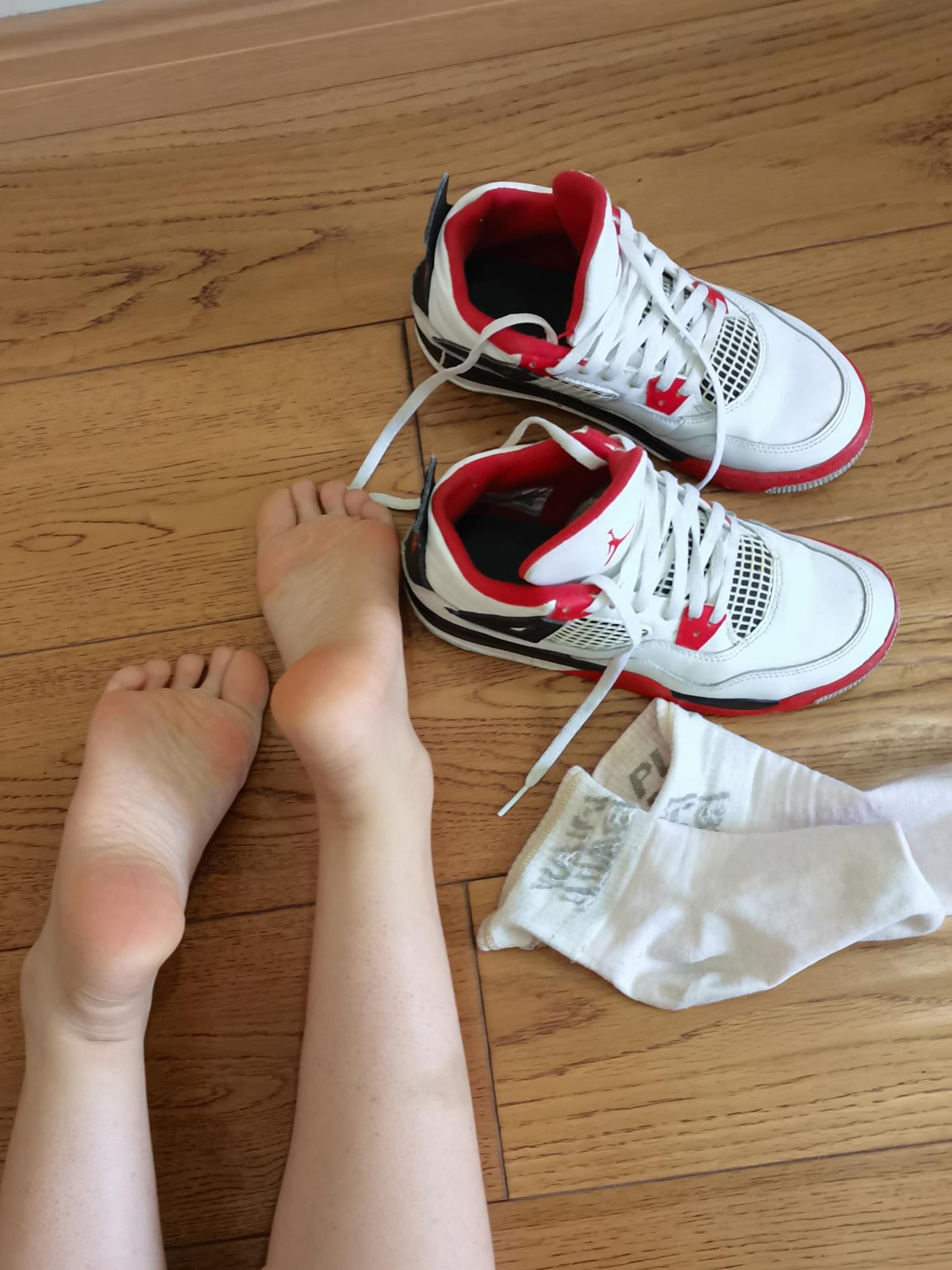 图片[110]-[誉铭传媒]袜足摄影 2022年《6月整合福利》二[130P] – 速更版-美库