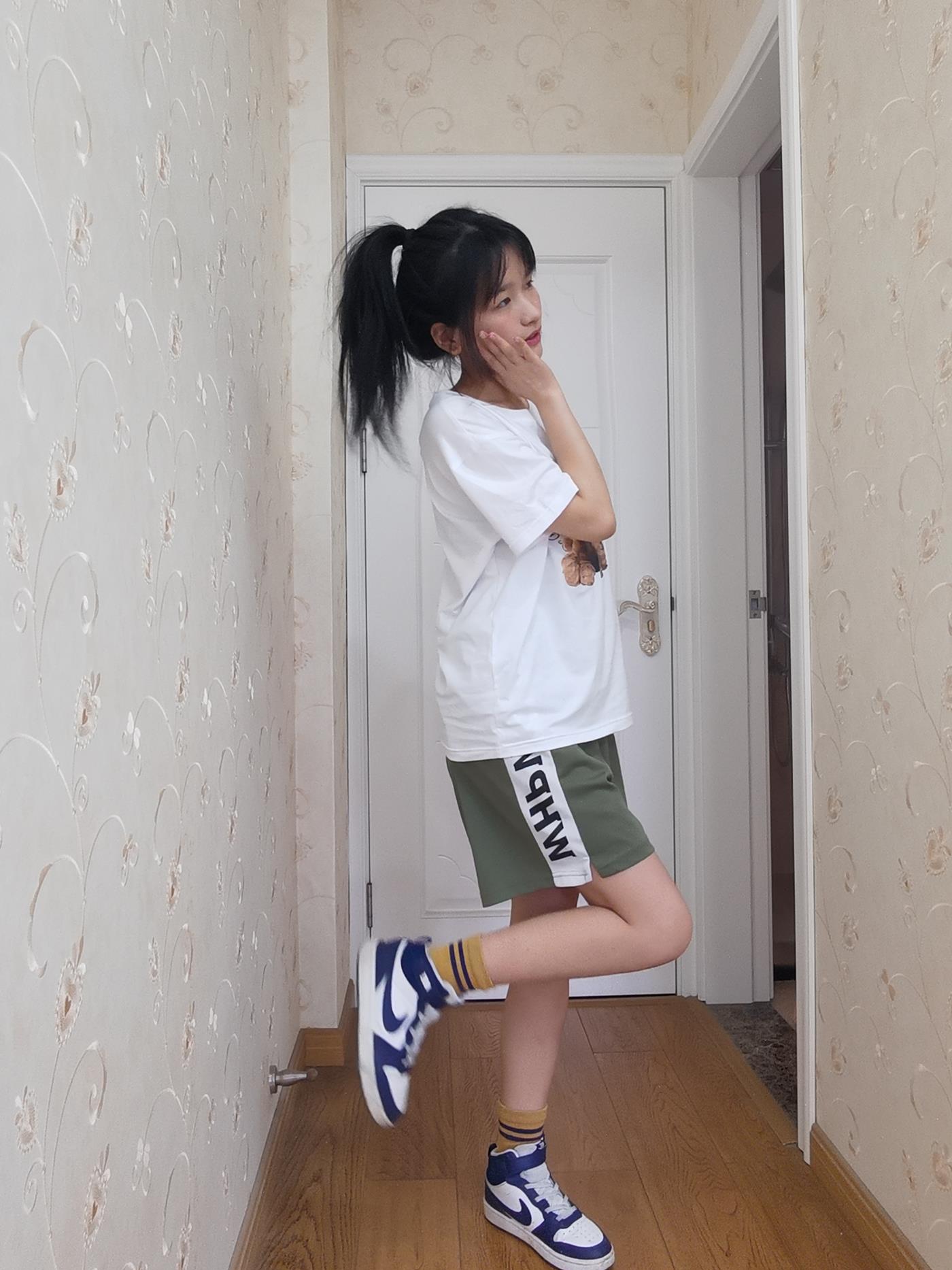 图片[20]-[誉铭传媒]袜足摄影 2022年《7月整合福利》[141P] – 速更版-美库