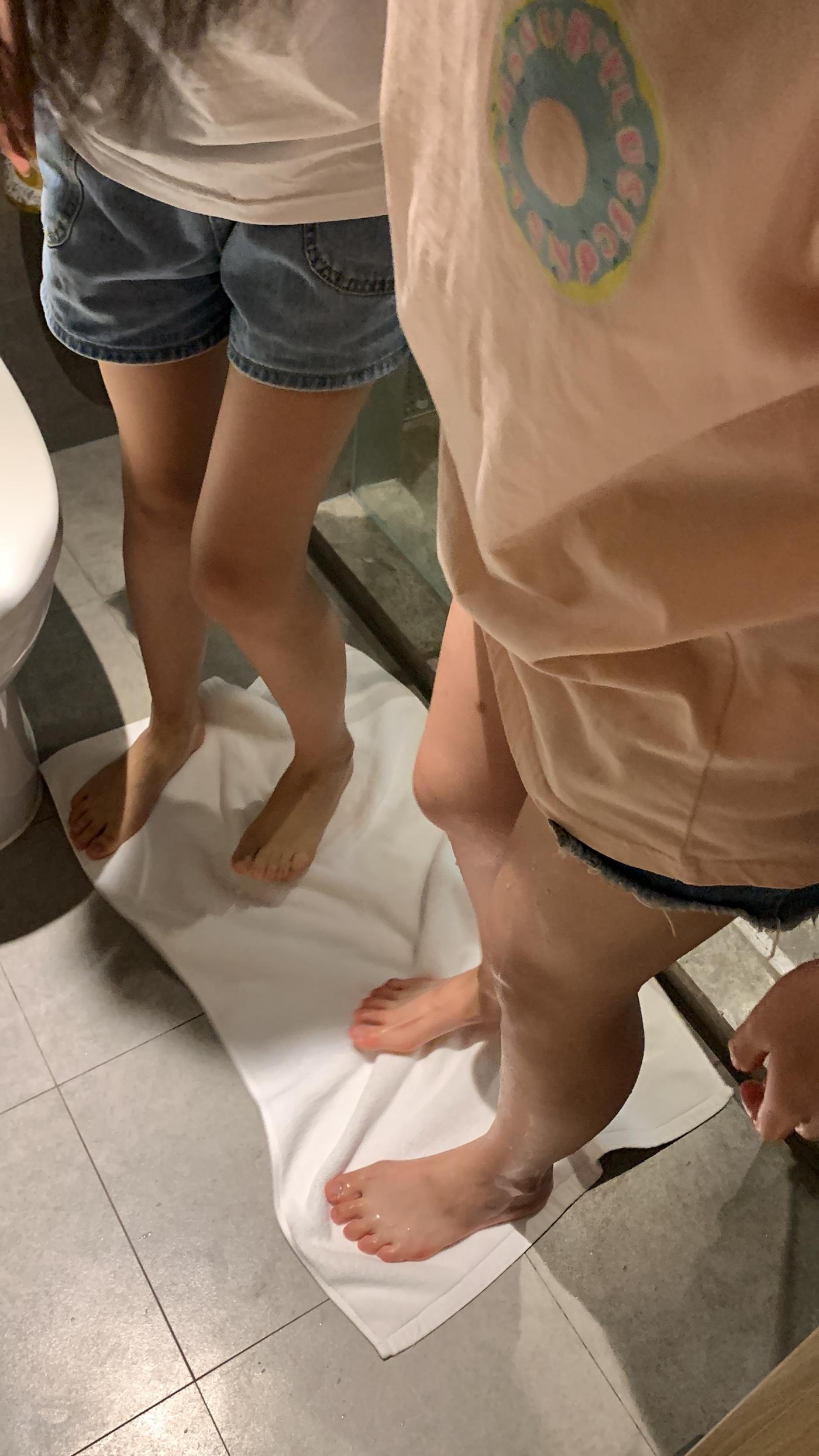 图片[116]-[誉铭传媒]袜足摄影 2022年《7月整合福利》[141P] – 速更版-美库