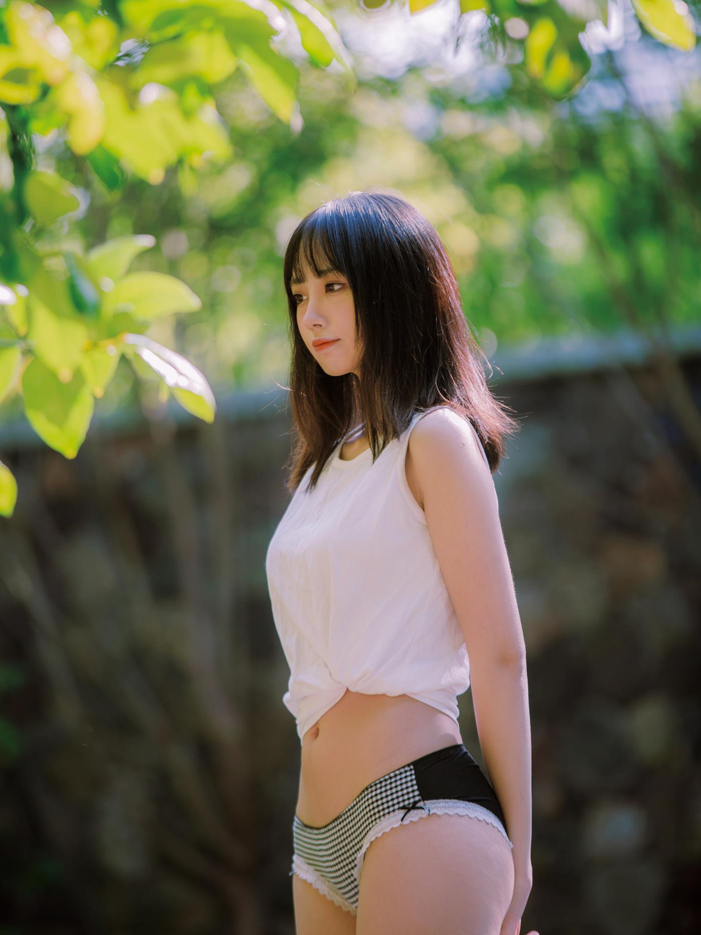 图片[13]-次元少女念雪ww  夏日微风 [50P] – 速更版-美库