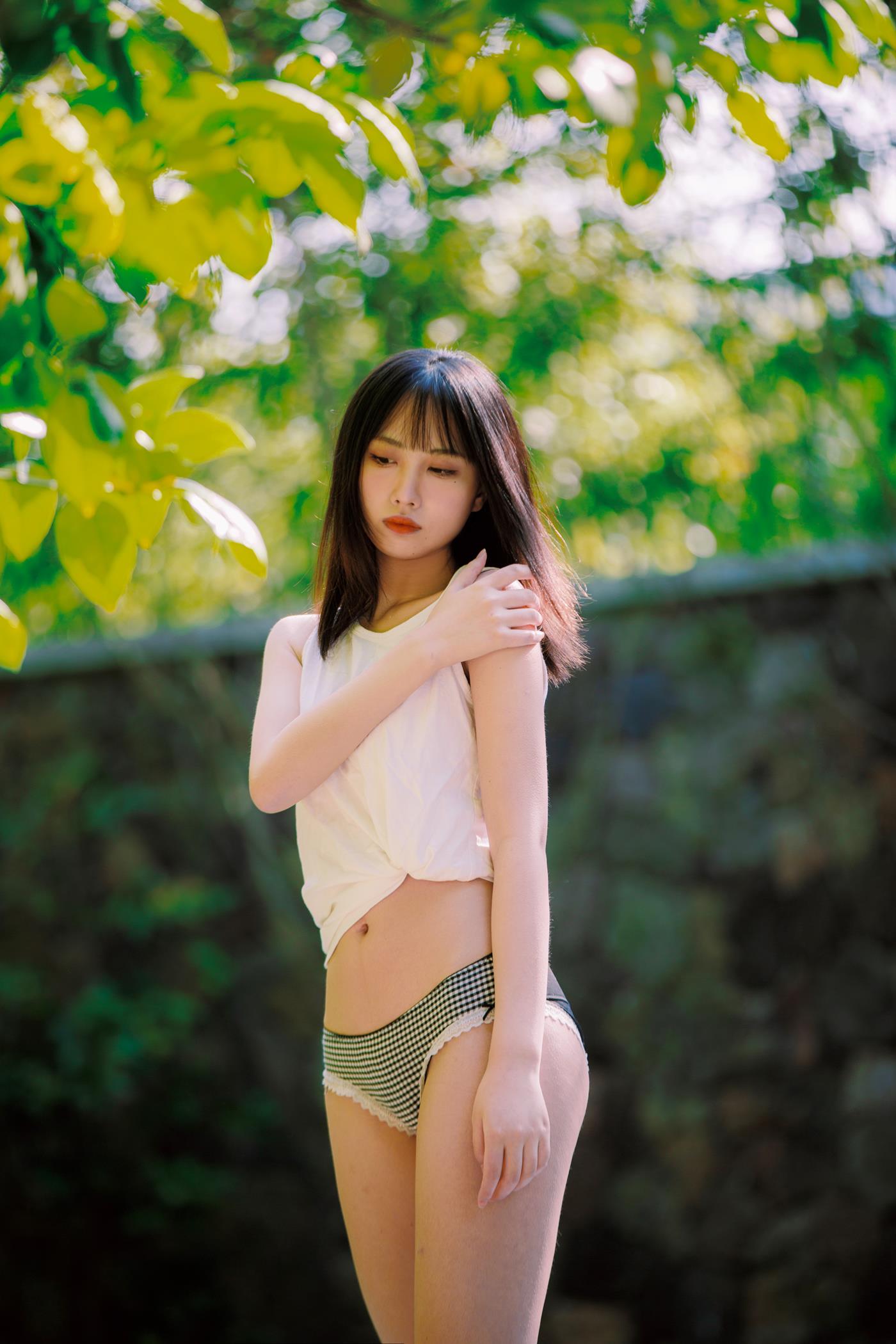 图片[19]-次元少女念雪ww  夏日微风 [50P] – 速更版-美库