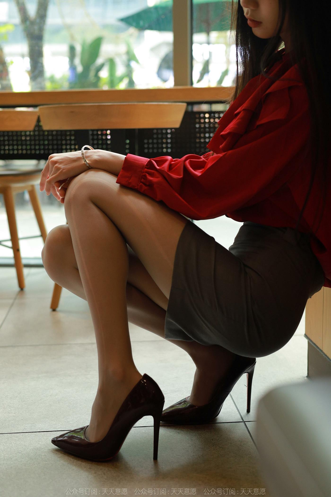 图片[56]-[IESS异思趣向] 2022.06.02 丝享家1105：团团《对面的美女同事》[86P] – 速更版-美库