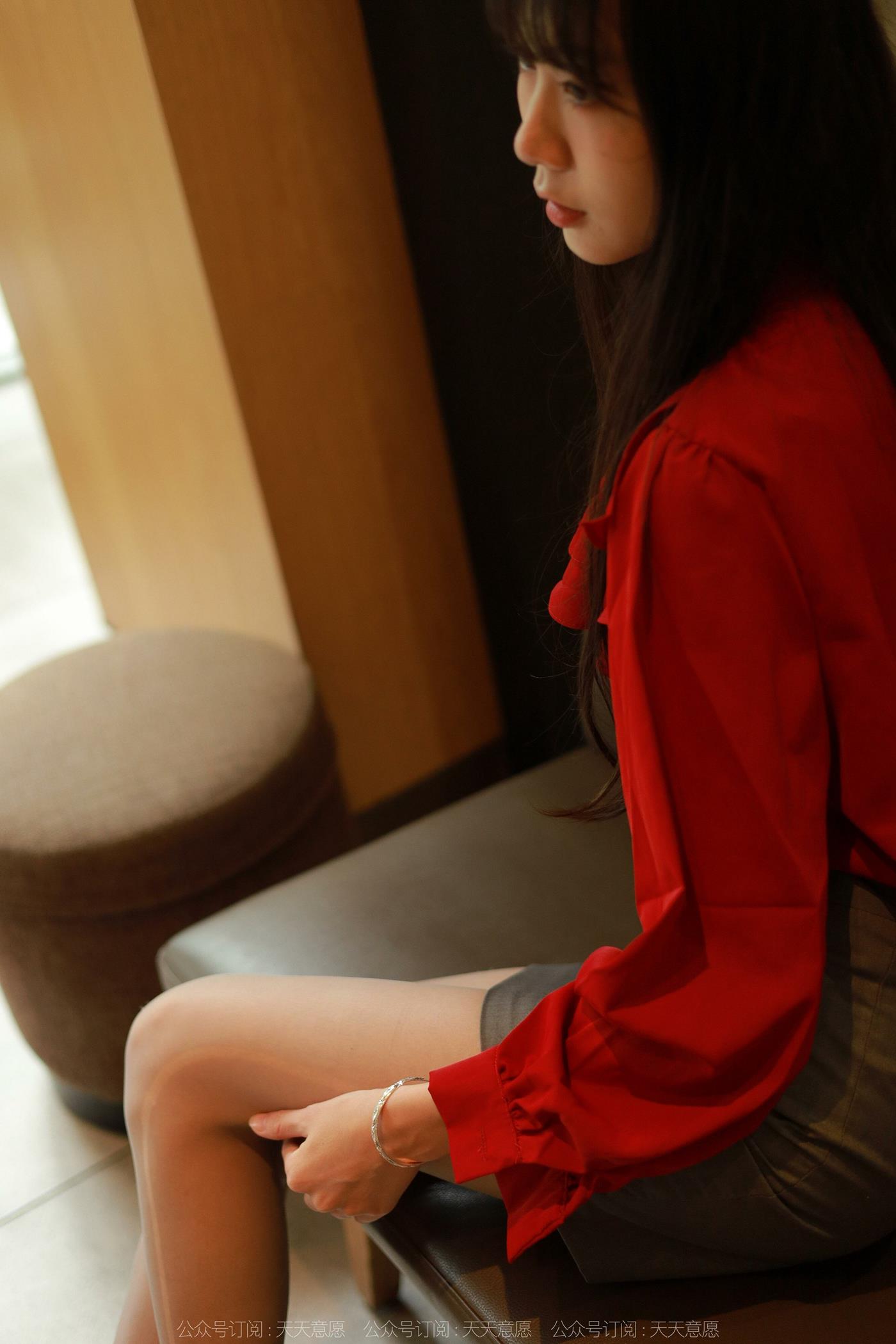 图片[85]-[IESS异思趣向] 2022.06.02 丝享家1105：团团《对面的美女同事》[86P] – 速更版-美库