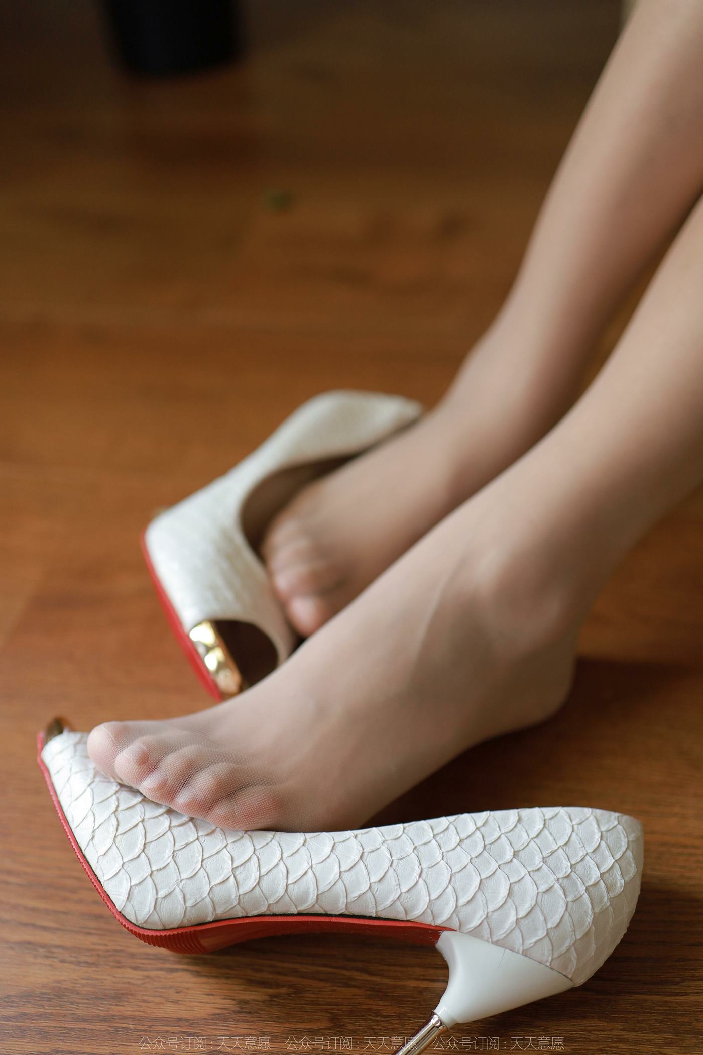 图片[24]-[IESS异思趣向] 耽丝 220706小宝 [81P] – 速更版-美库