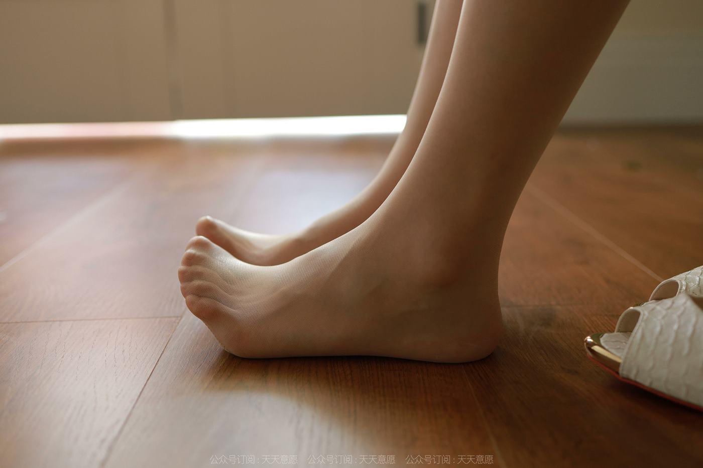 图片[78]-[IESS异思趣向] 耽丝 220706小宝 [81P] – 速更版-美库