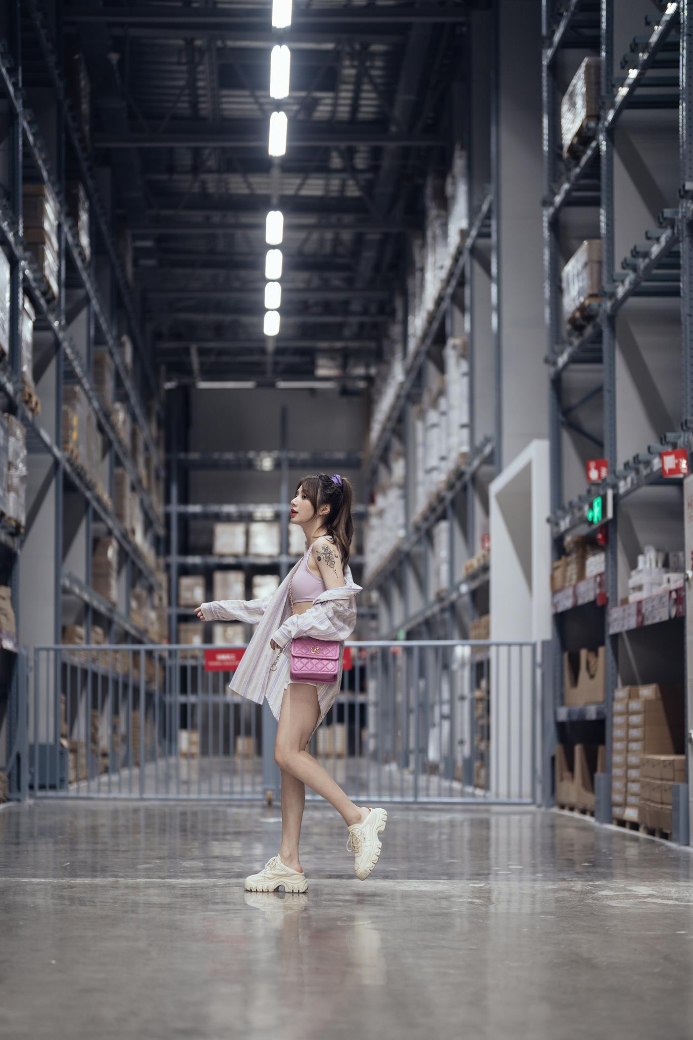 图片[12]-[YITUYU艺图语] 2021.11.18 开心购物 姝雯同学 [36P] – 速更版-美库