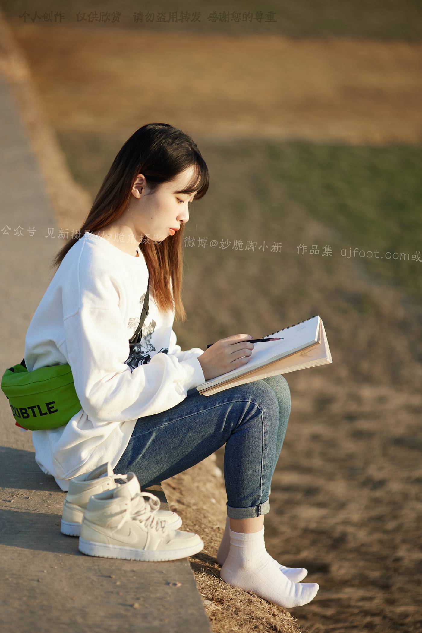 图片[15]-[见新摄影]NO.027 追赶落日余晖的逆光少女[133P] – 速更版-美库