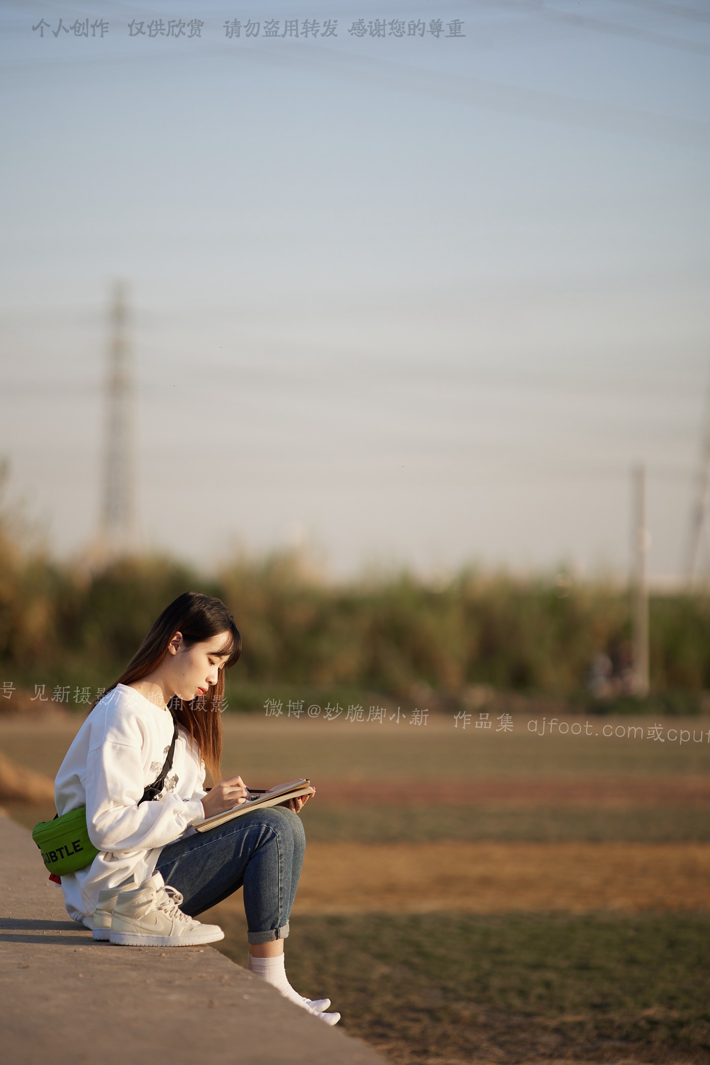 图片[16]-[见新摄影]NO.027 追赶落日余晖的逆光少女[133P] – 速更版-美库