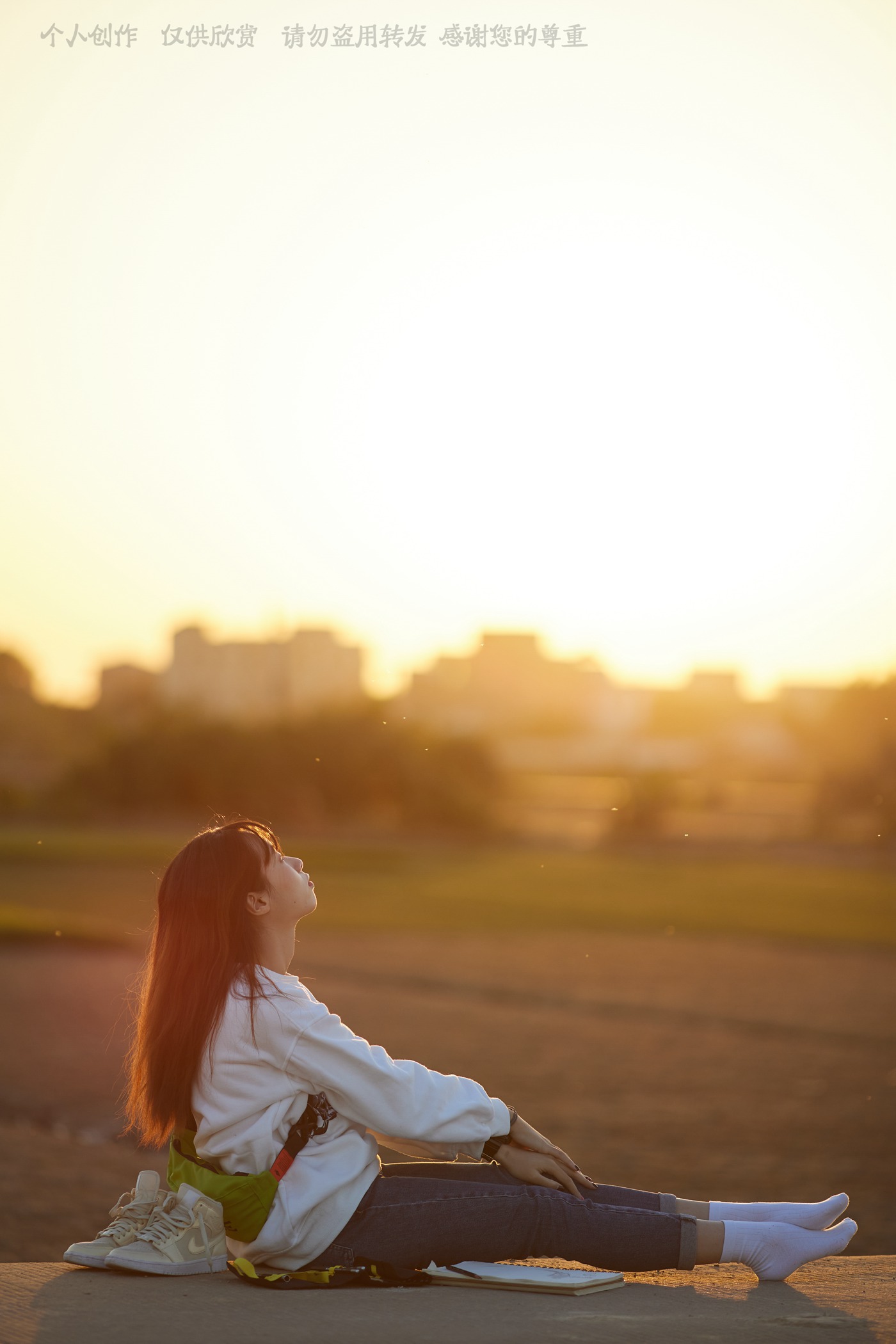 图片[32]-[见新摄影]NO.027 追赶落日余晖的逆光少女[133P] – 速更版-美库