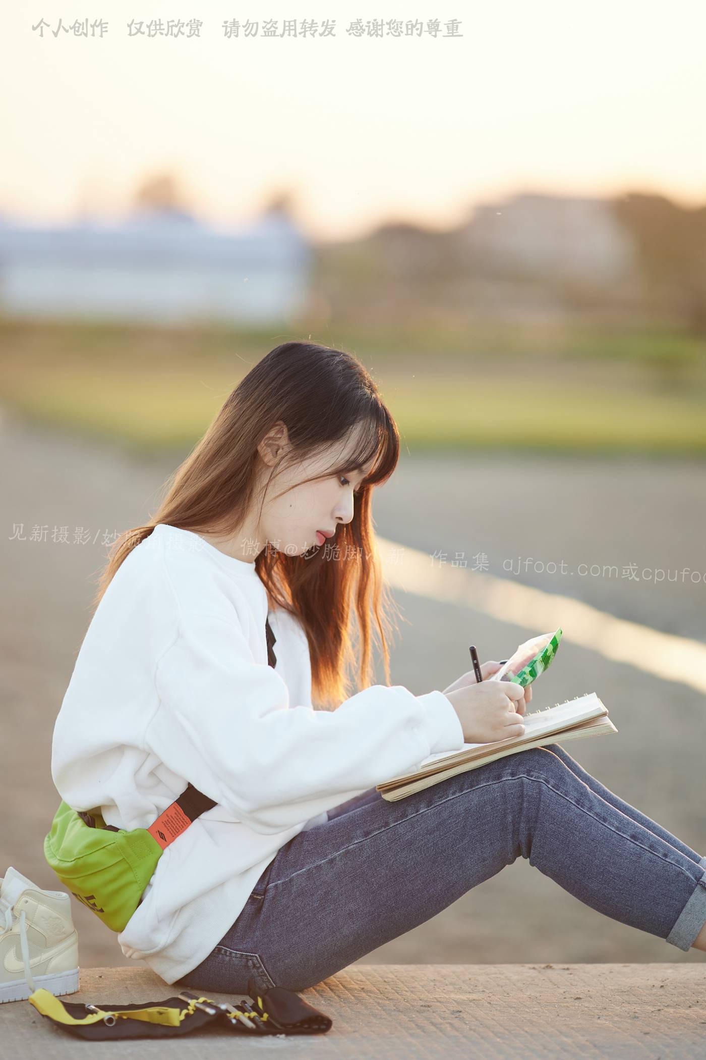 图片[41]-[见新摄影]NO.027 追赶落日余晖的逆光少女[133P] – 速更版-美库