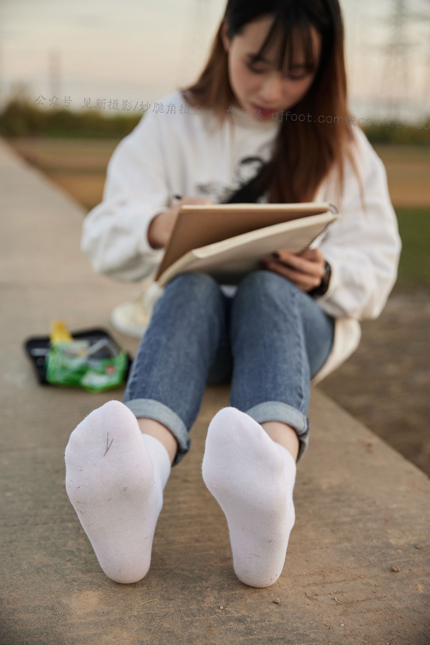 图片[47]-[见新摄影]NO.027 追赶落日余晖的逆光少女[133P] – 速更版-美库