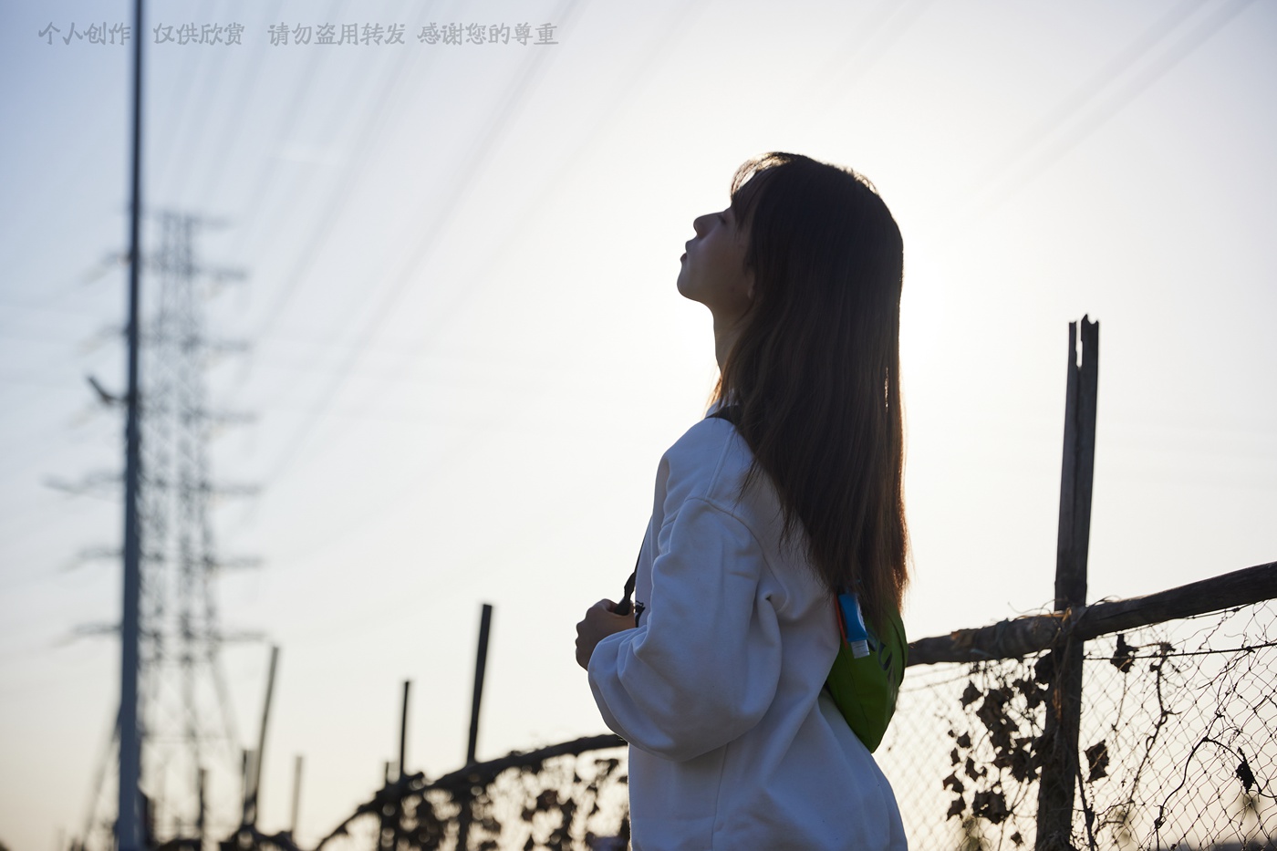 图片[125]-[见新摄影]NO.027 追赶落日余晖的逆光少女[133P] – 速更版-美库