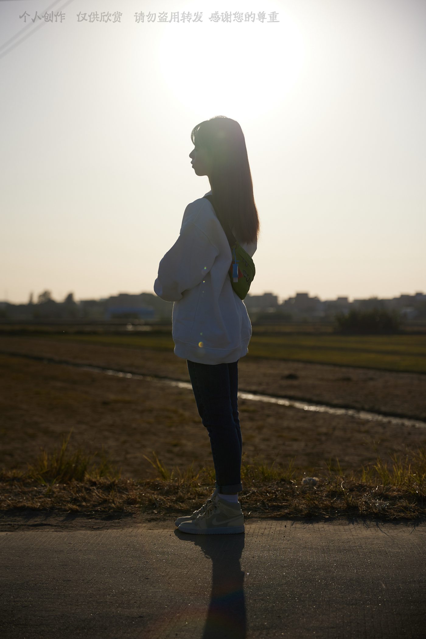 图片[132]-[见新摄影]NO.027 追赶落日余晖的逆光少女[133P] – 速更版-美库