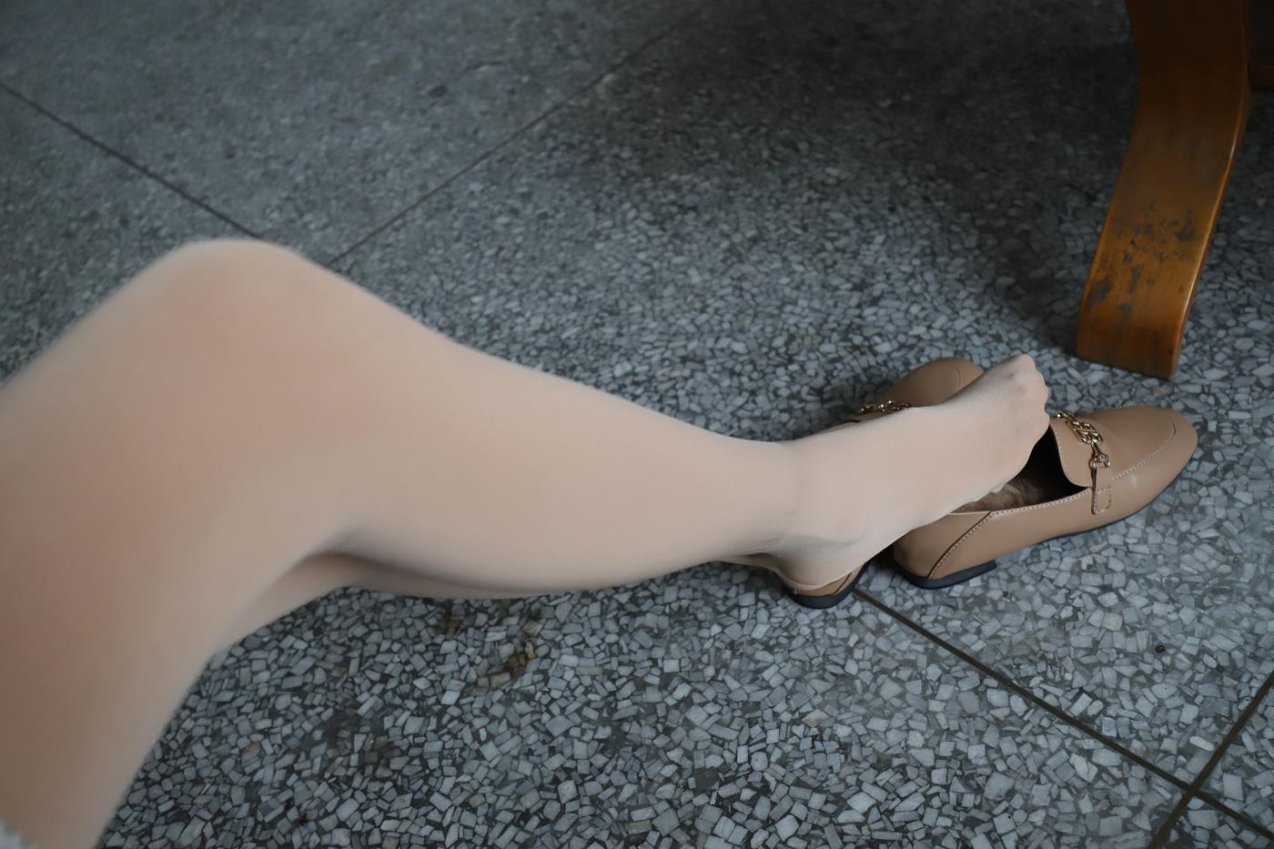 图片[21]-大西瓜爱牙膏-2019 10月活动 模特1（一） 碎花裙肉丝 [51P] – 速更版-美库