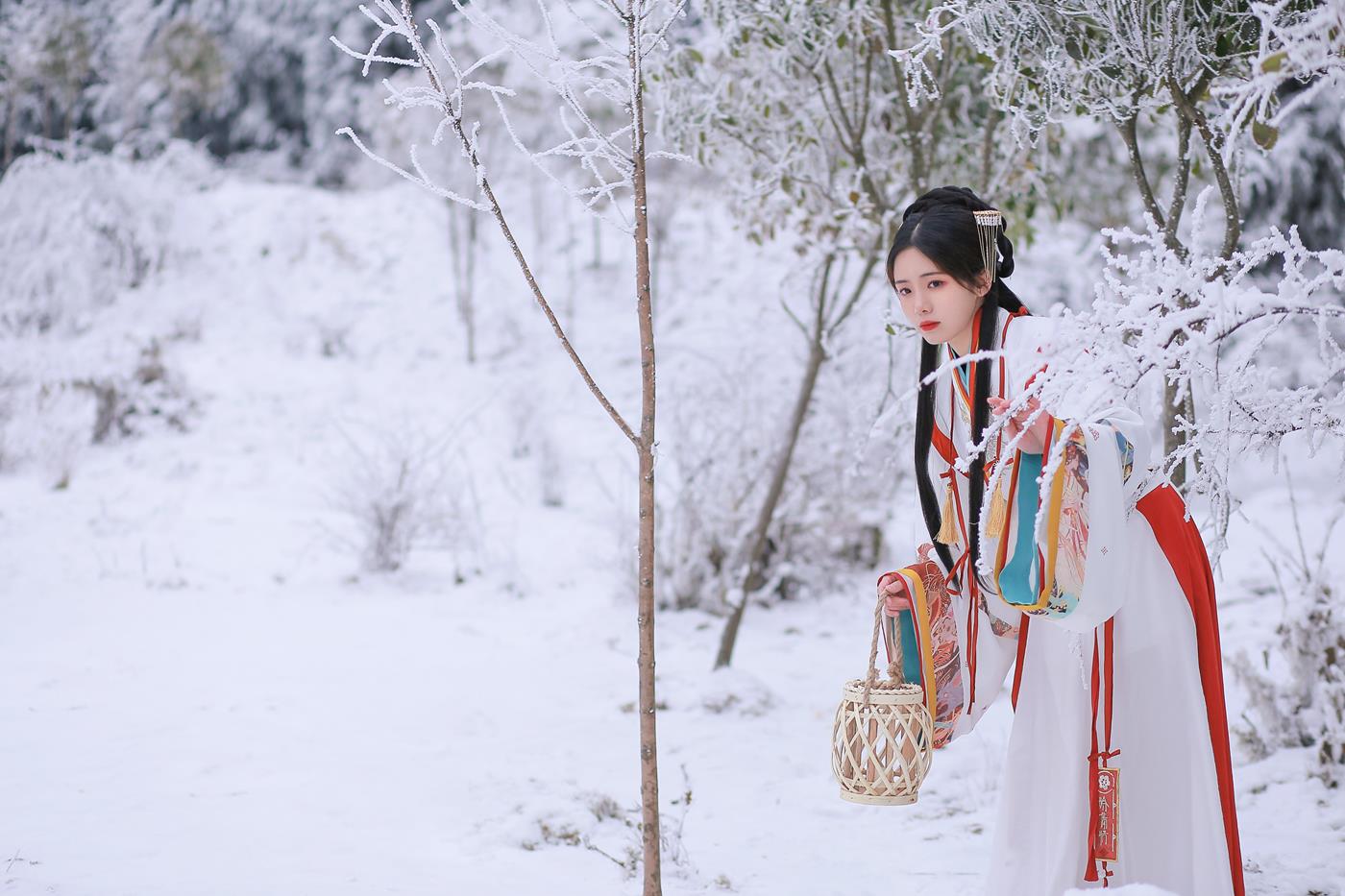 图片[15]-[YITUYU艺图语] 2021.11.20 青松 沂越 [24P] – 速更版-美库