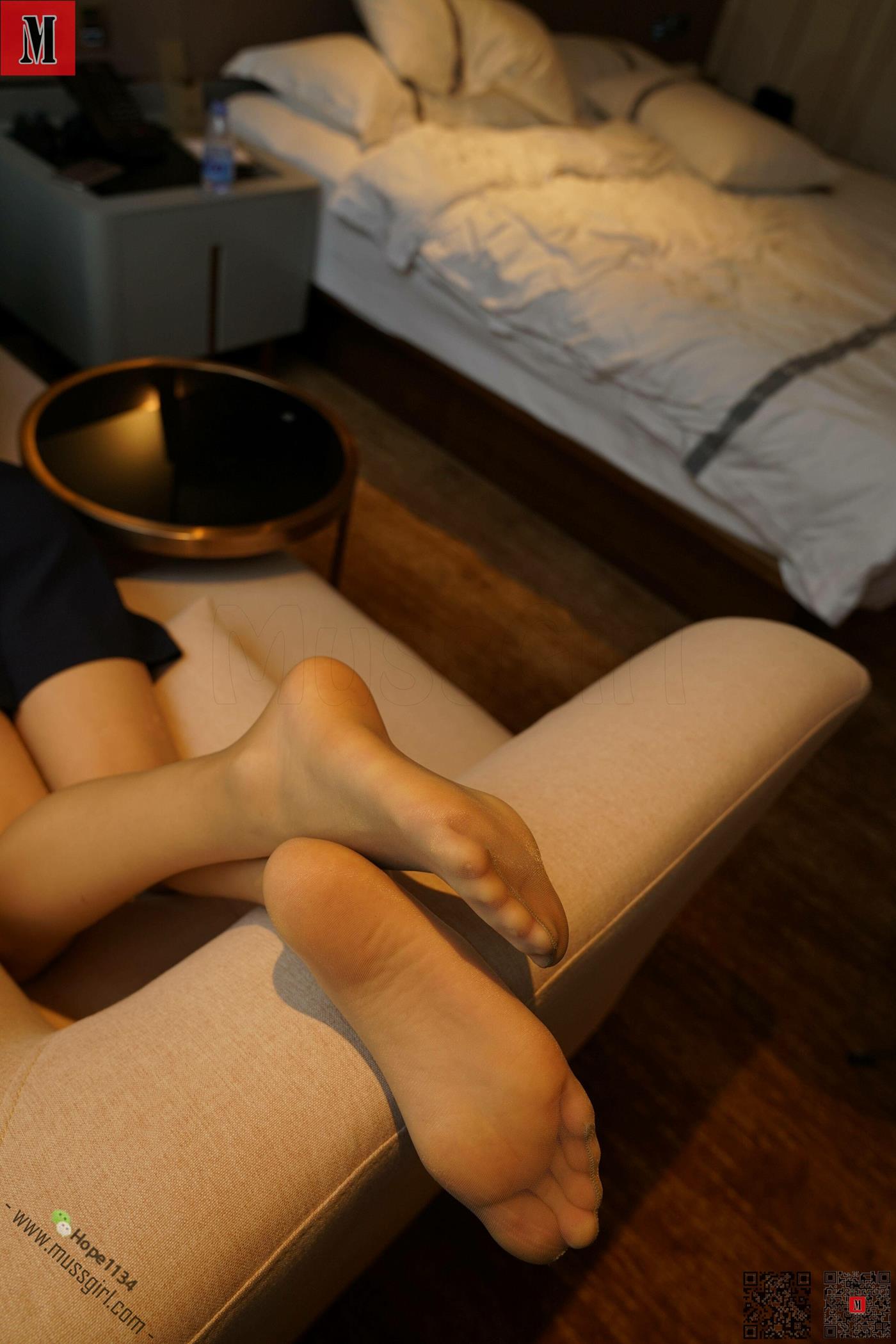 图片[28]-[MussGirl慕丝女郎]NO.229 空姐黄颖与我私会酒店学习摄影[66P] – 速更版-美库