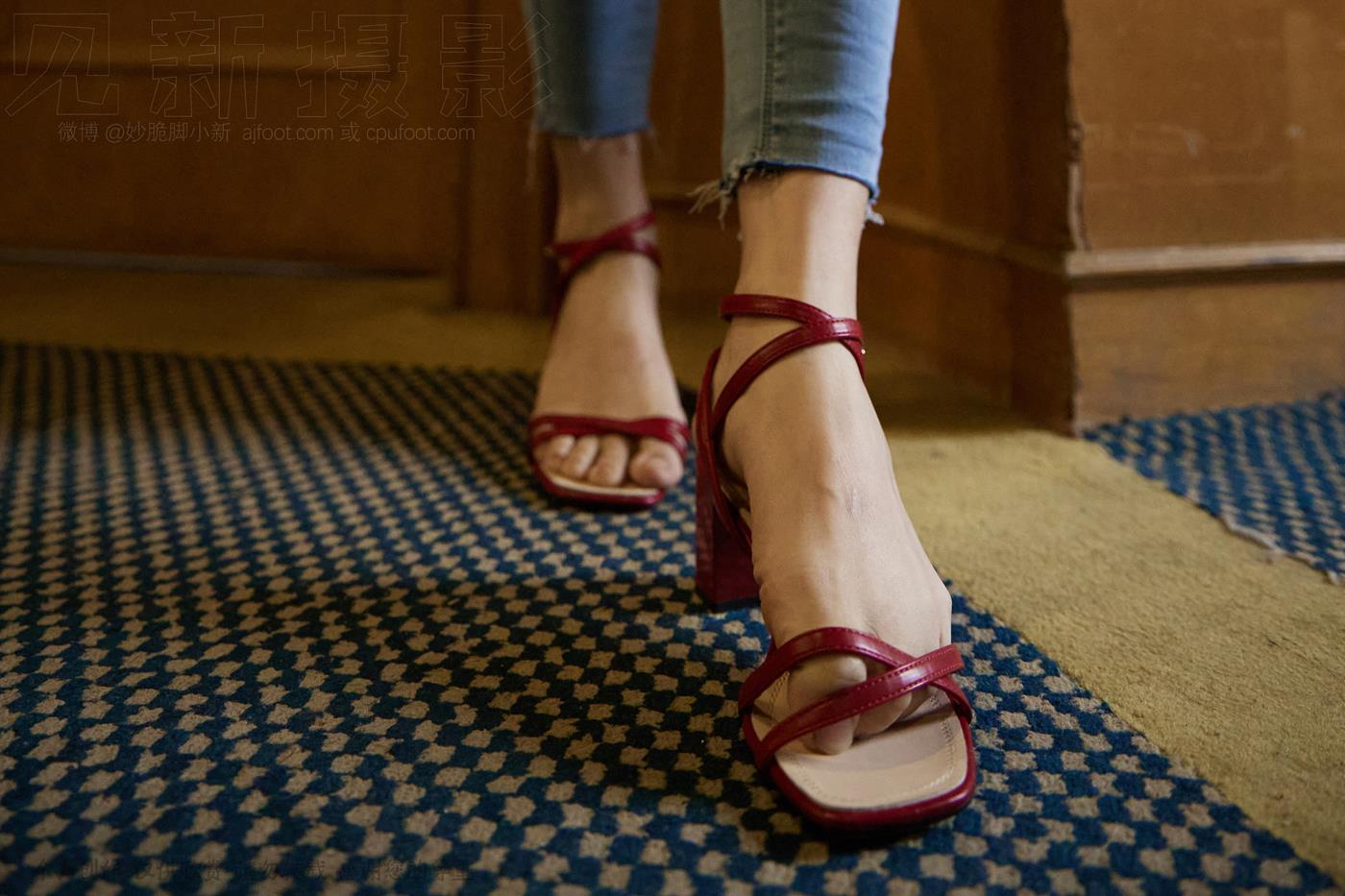 图片[10]-[见新摄影]NO.029 王家卫风格红色高跟鞋，质朴的生活气 (2) [88P] – 速更版-美库