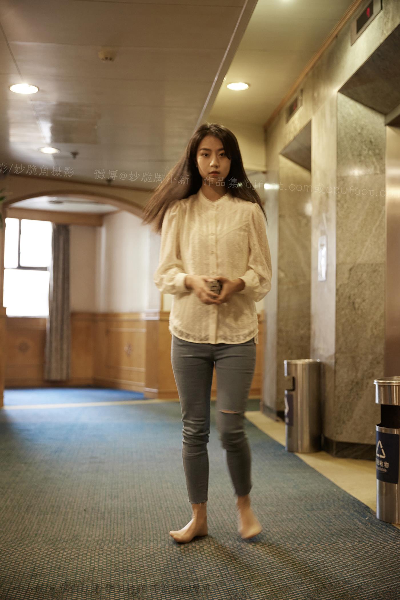 图片[22]-[见新摄影]NO.029 王家卫风格红色高跟鞋，质朴的生活气 (1) [88P] – 速更版-美库