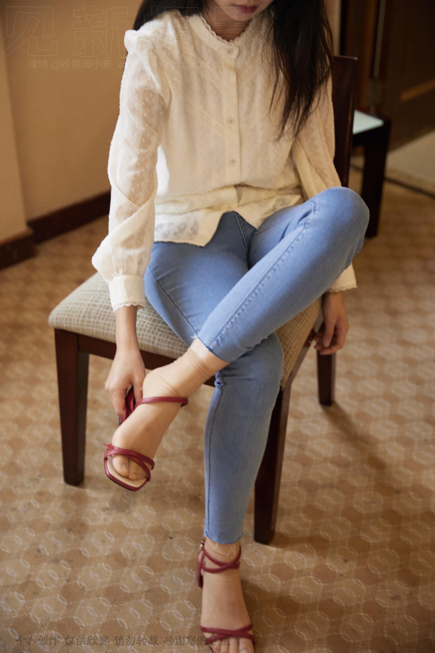 图片[11]-[见新摄影]NO.029 王家卫风格红色高跟鞋，质朴的生活气 (3) [57P] – 速更版-美库