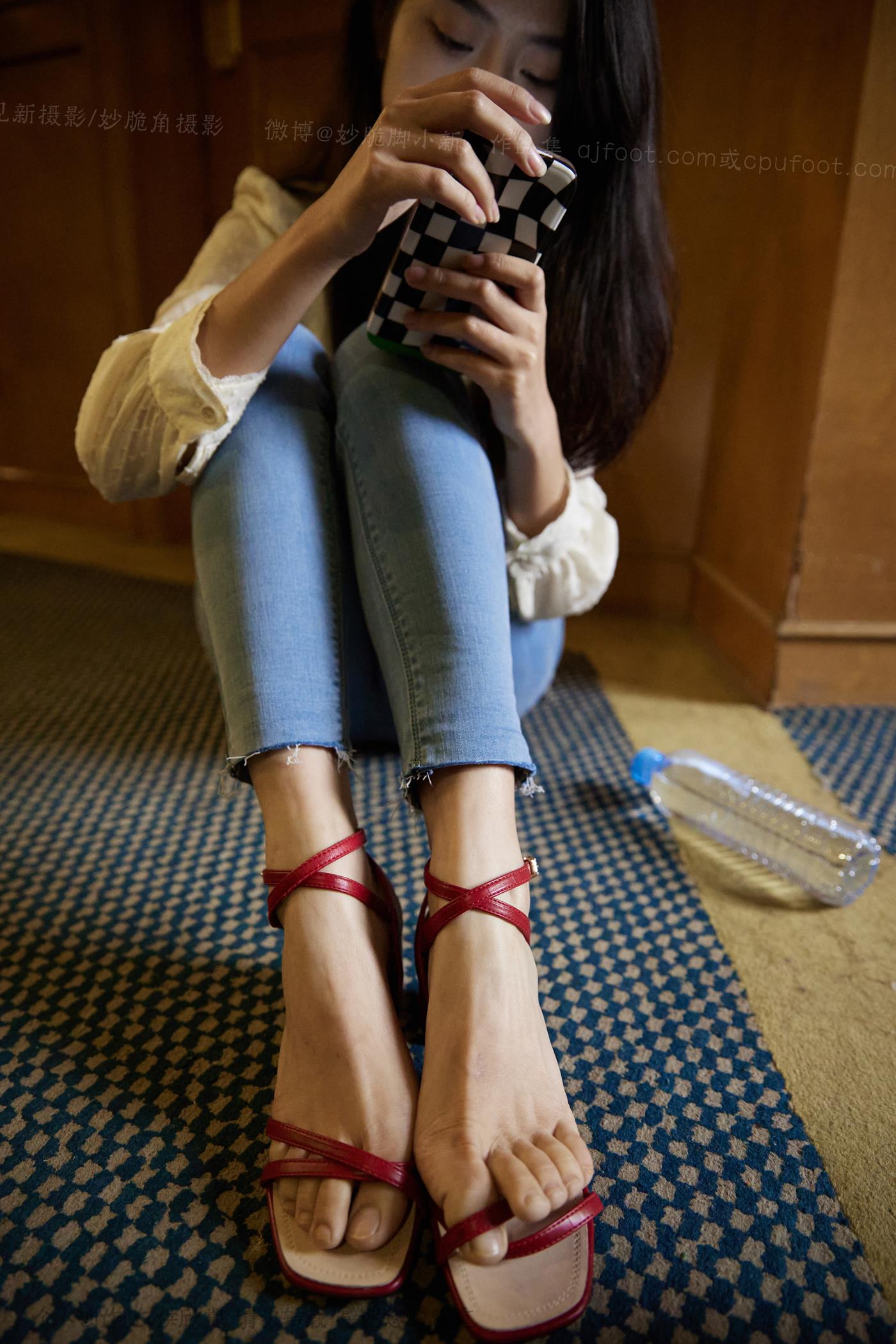 图片[18]-[见新摄影]NO.029 王家卫风格红色高跟鞋，质朴的生活气 (2) [88P] – 速更版-美库