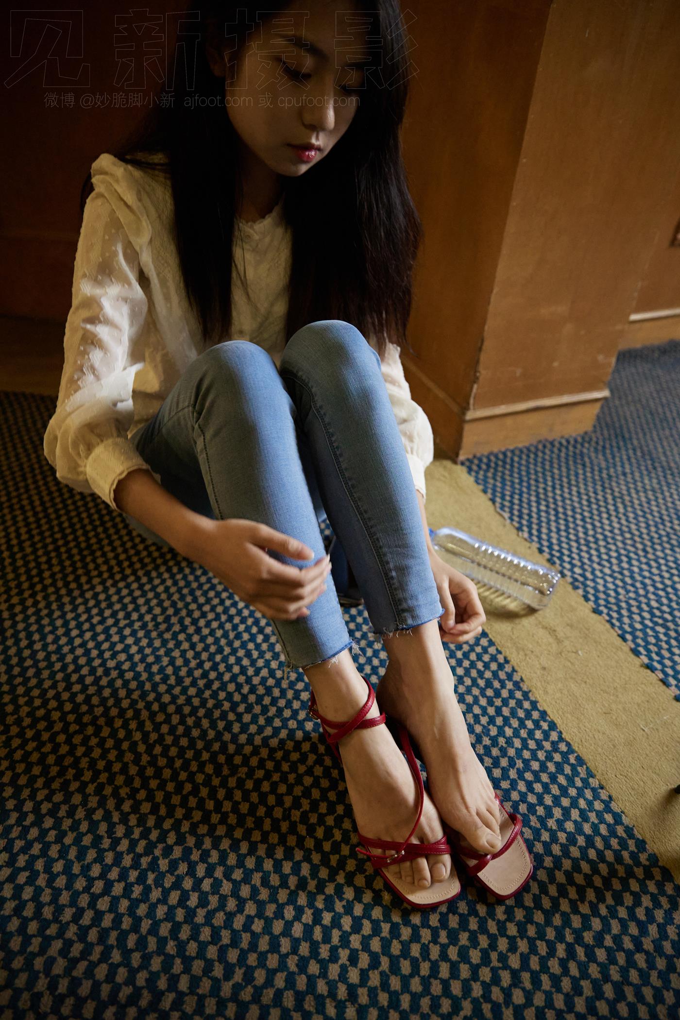 图片[21]-[见新摄影]NO.029 王家卫风格红色高跟鞋，质朴的生活气 (2) [88P] – 速更版-美库