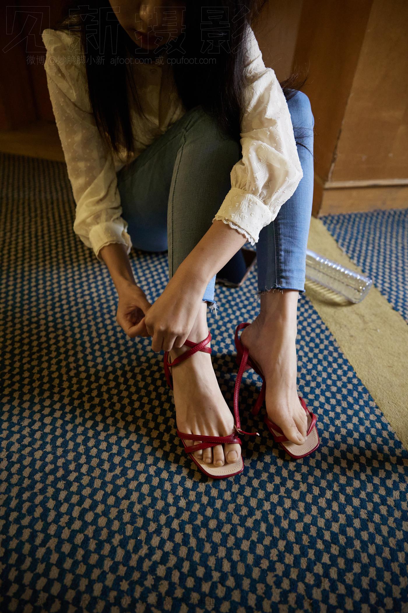 图片[22]-[见新摄影]NO.029 王家卫风格红色高跟鞋，质朴的生活气 (2) [88P] – 速更版-美库