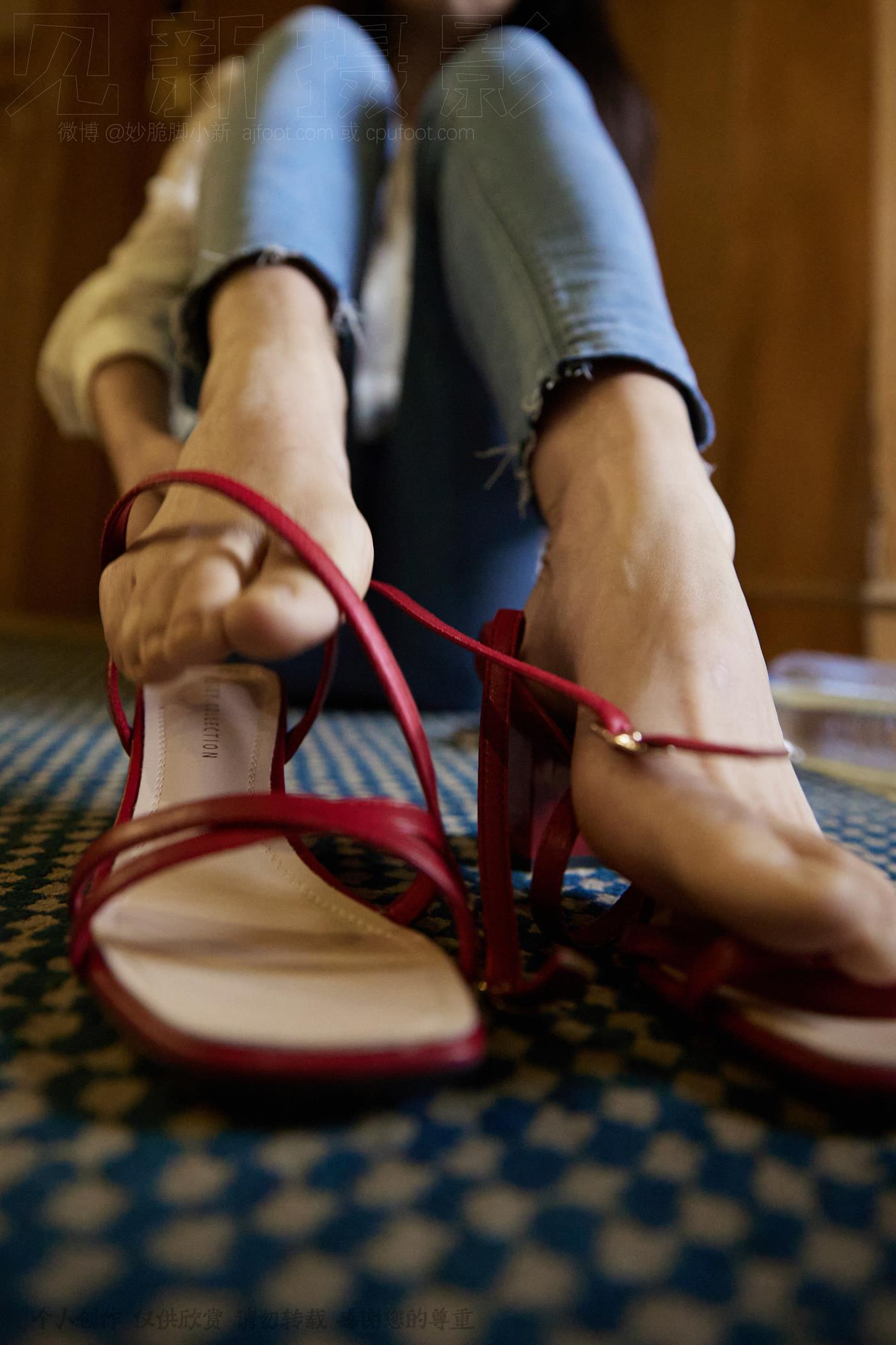图片[23]-[见新摄影]NO.029 王家卫风格红色高跟鞋，质朴的生活气 (2) [88P] – 速更版-美库