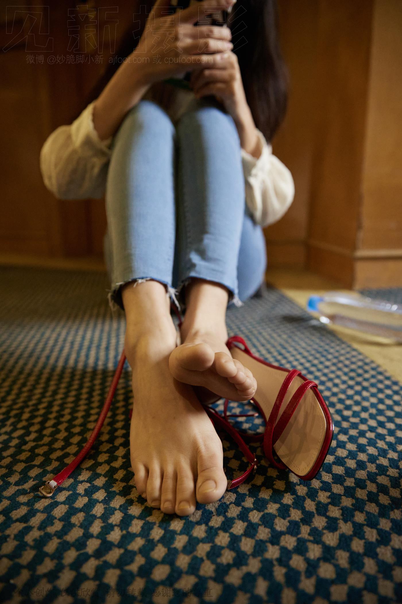 图片[25]-[见新摄影]NO.029 王家卫风格红色高跟鞋，质朴的生活气 (2) [88P] – 速更版-美库