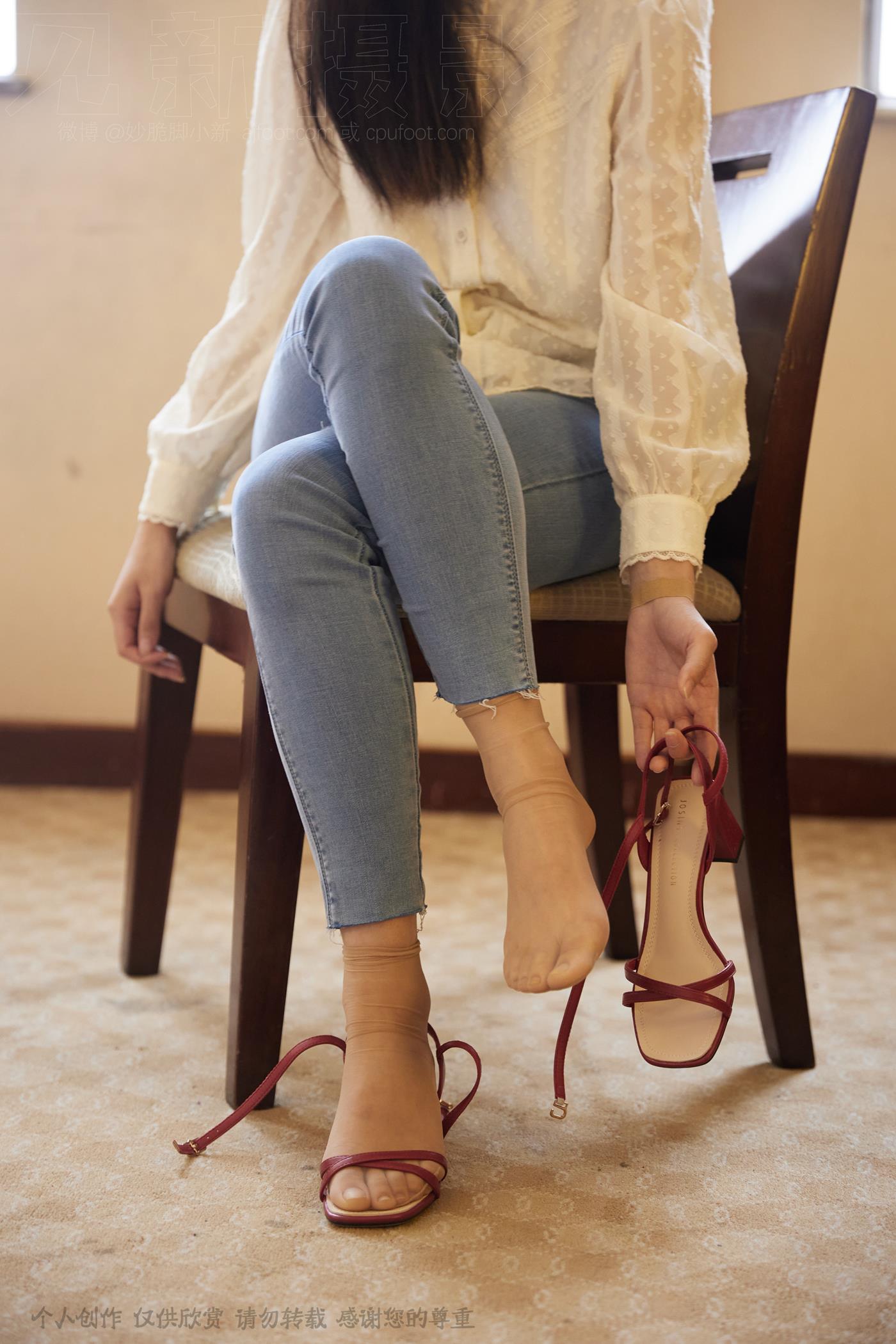 图片[26]-[见新摄影]NO.029 王家卫风格红色高跟鞋，质朴的生活气 (3) [57P] – 速更版-美库