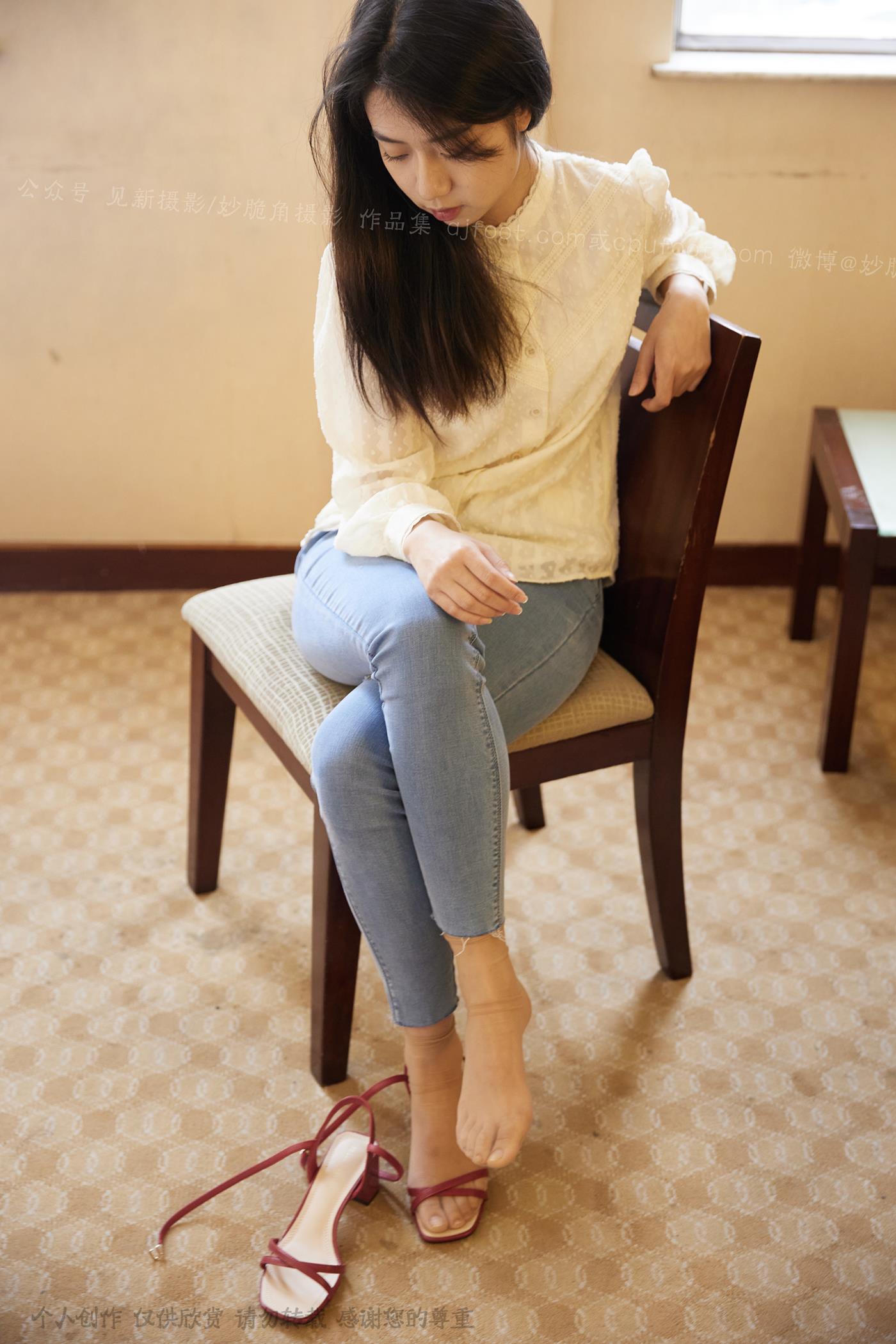 图片[28]-[见新摄影]NO.029 王家卫风格红色高跟鞋，质朴的生活气 (3) [57P] – 速更版-美库