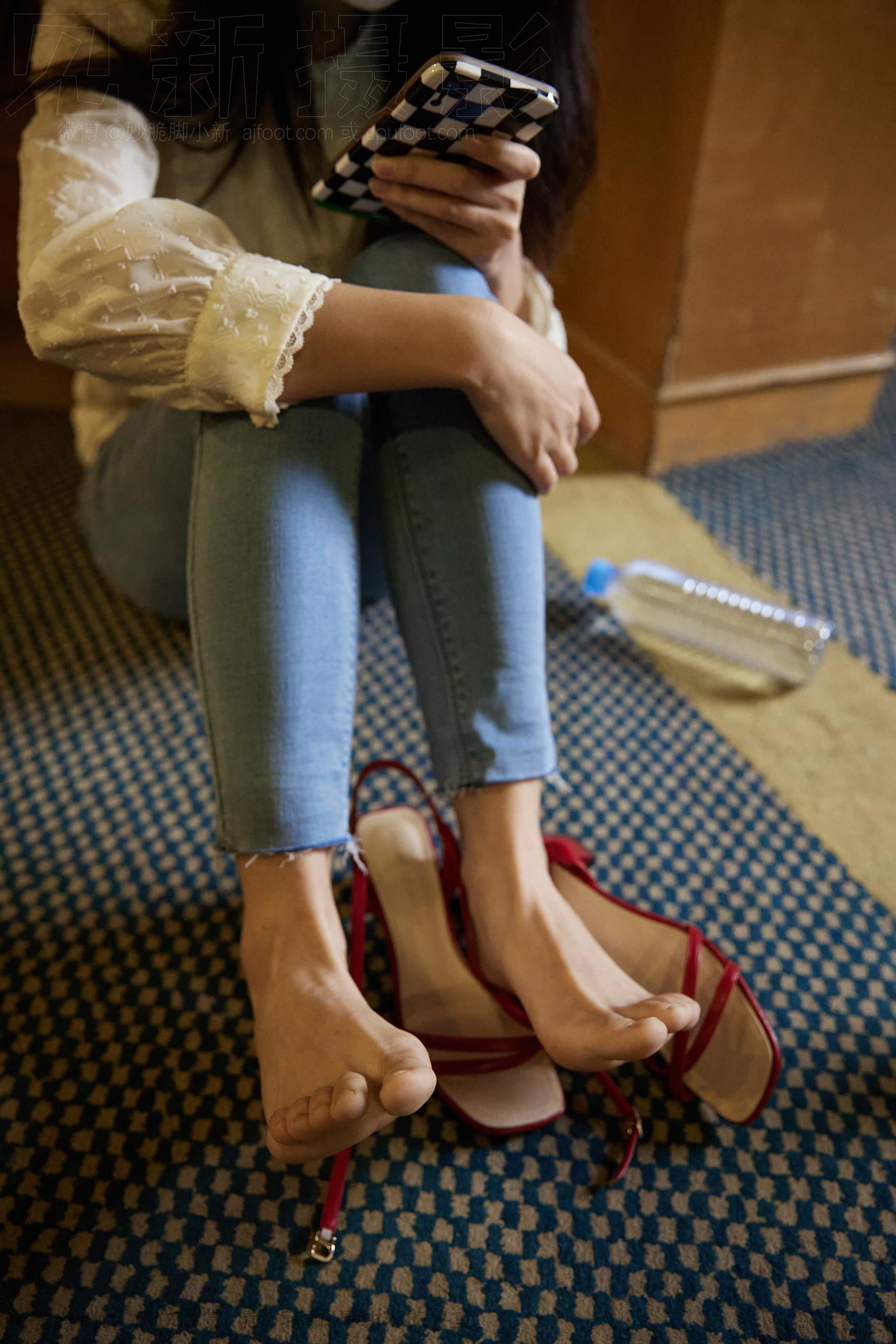 图片[30]-[见新摄影]NO.029 王家卫风格红色高跟鞋，质朴的生活气 (2) [88P] – 速更版-美库