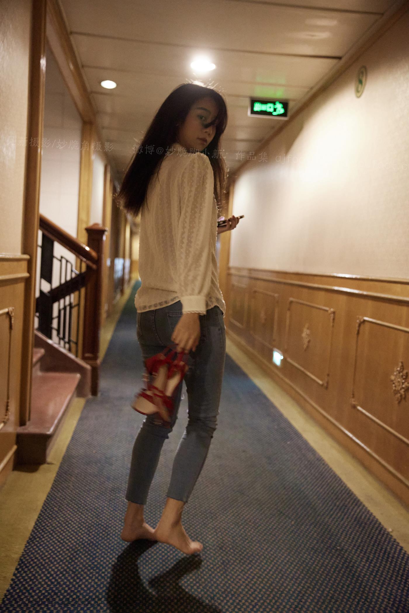 图片[58]-[见新摄影]NO.029 王家卫风格红色高跟鞋，质朴的生活气 (2) [88P] – 速更版-美库