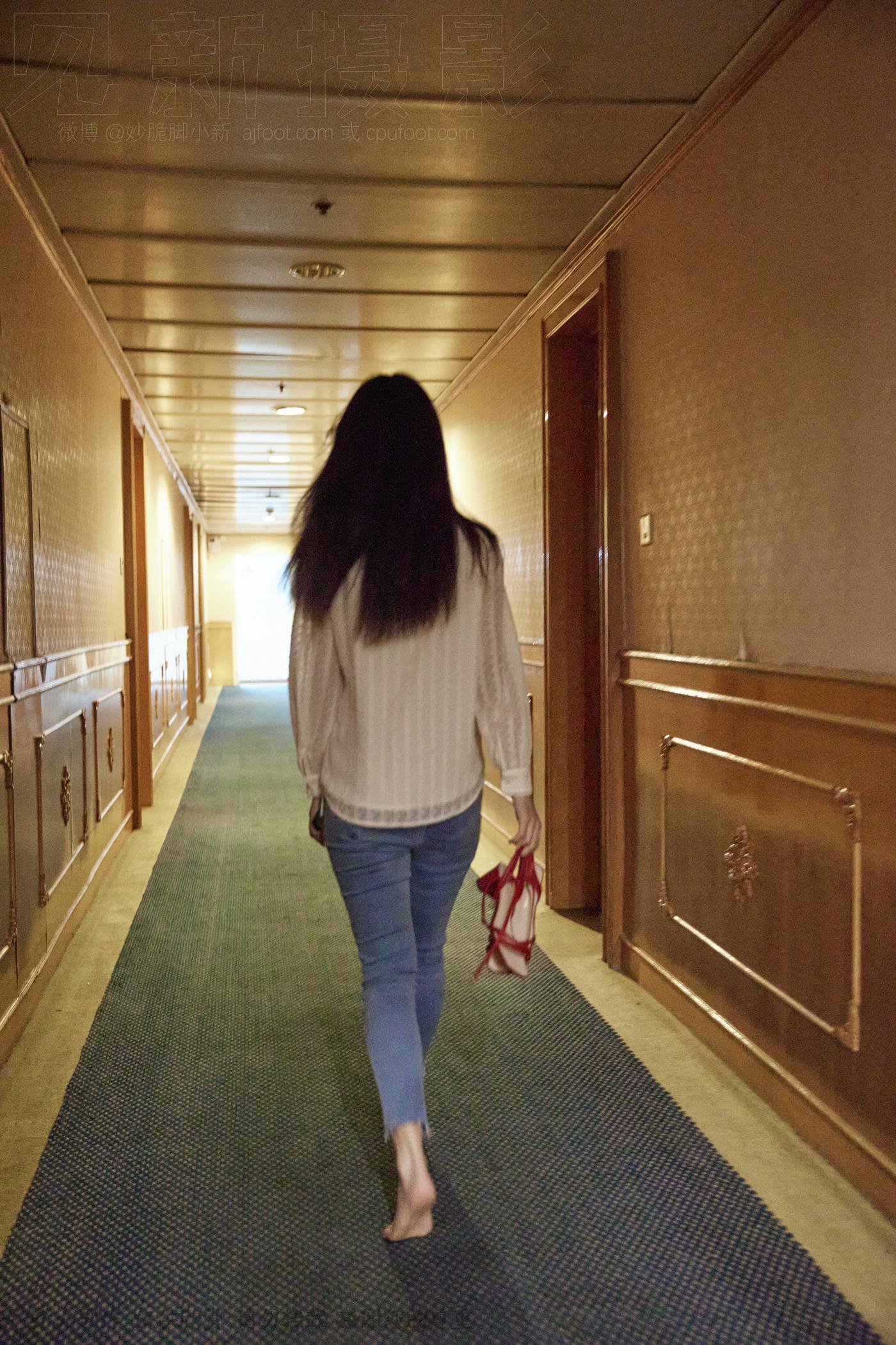 图片[66]-[见新摄影]NO.029 王家卫风格红色高跟鞋，质朴的生活气 (2) [88P] – 速更版-美库