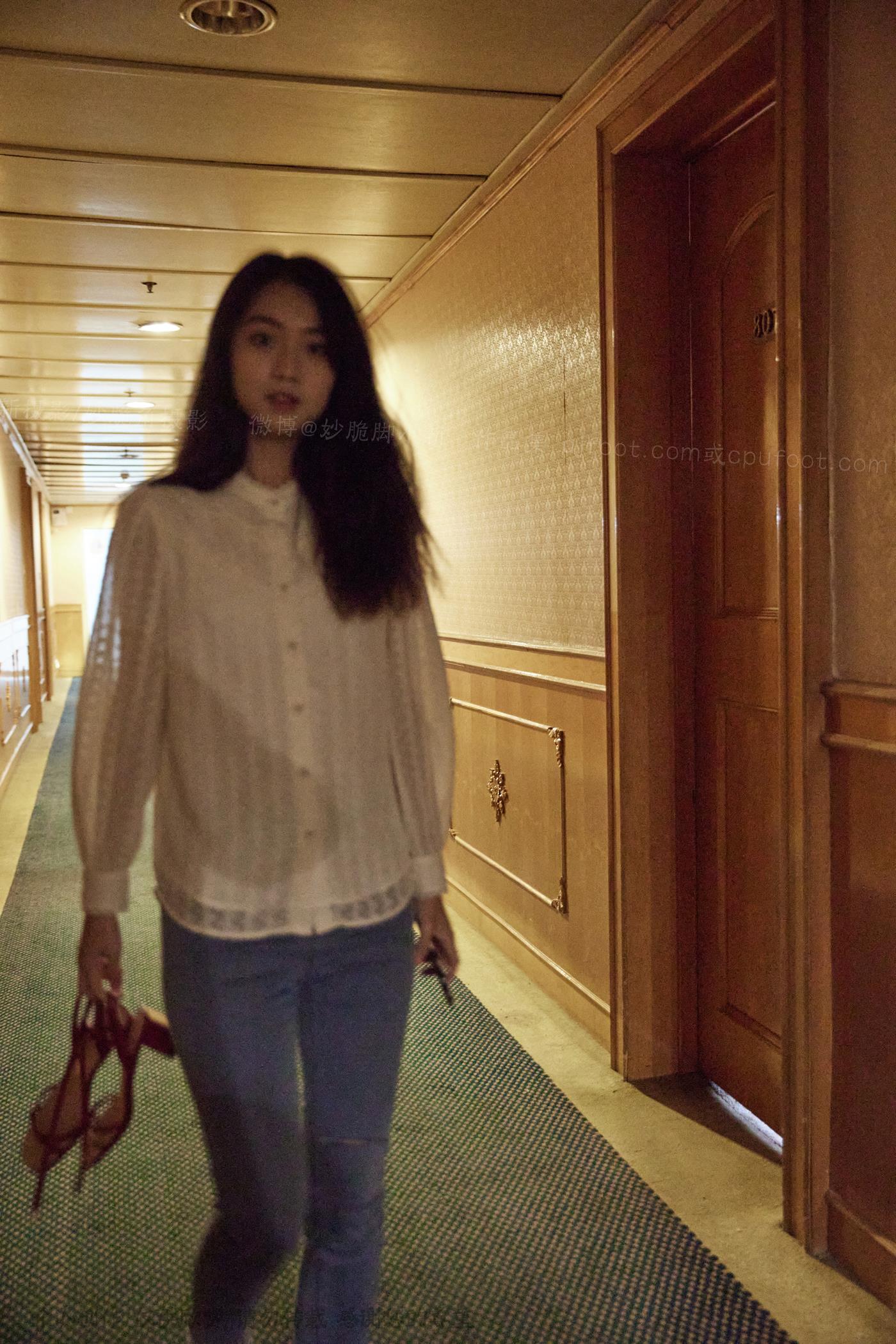 图片[69]-[见新摄影]NO.029 王家卫风格红色高跟鞋，质朴的生活气 (2) [88P] – 速更版-美库