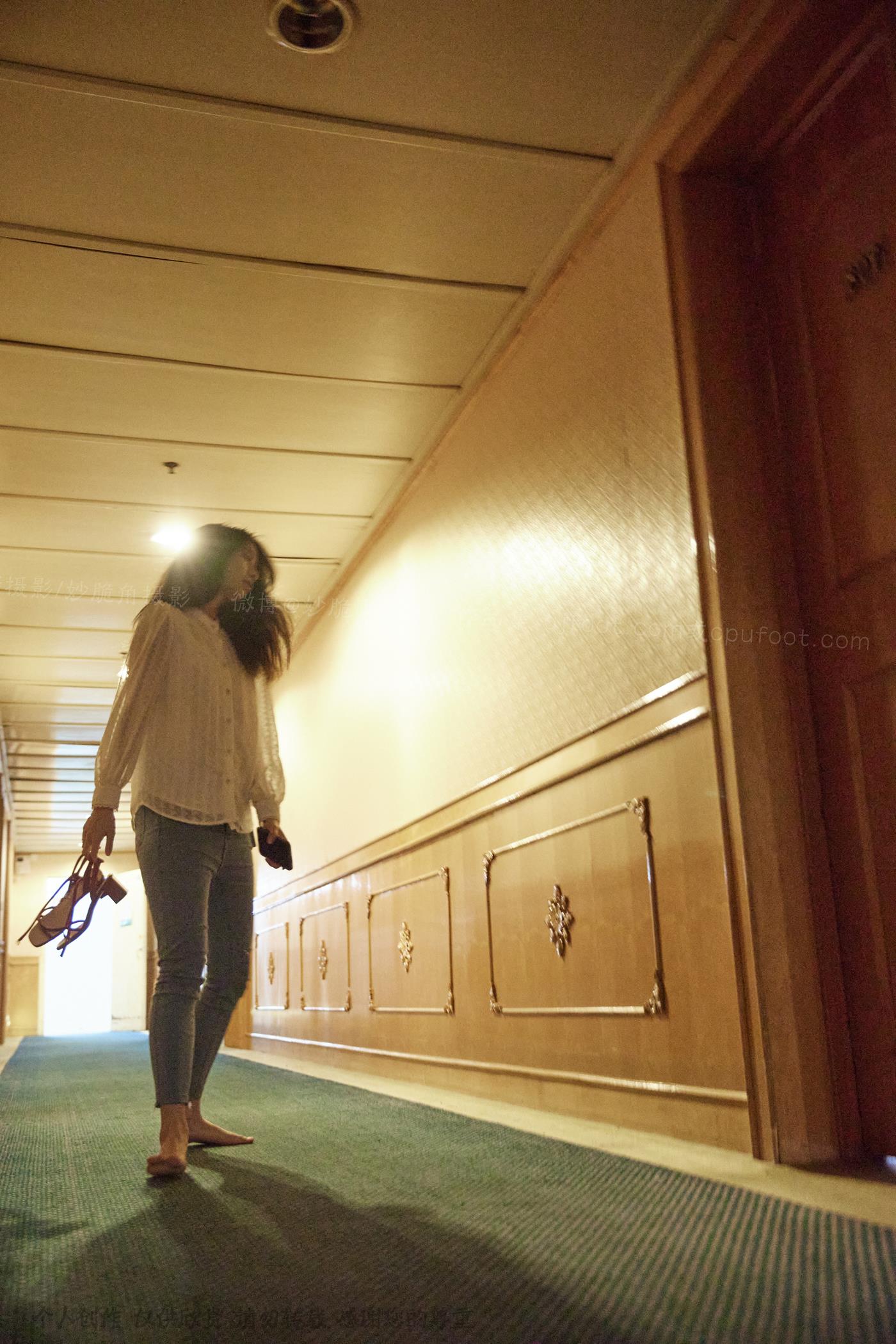 图片[75]-[见新摄影]NO.029 王家卫风格红色高跟鞋，质朴的生活气 (2) [88P] – 速更版-美库