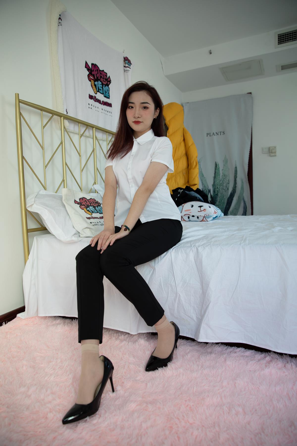 图片[13]-物恋传媒 NO.621 小晴-冬日梅林 (1) [84P] – 速更版-美库