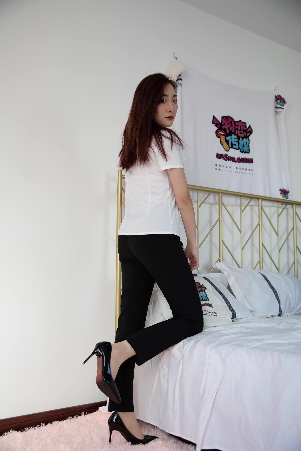 图片[26]-物恋传媒 NO.621 小晴-冬日梅林 (1) [84P] – 速更版-美库